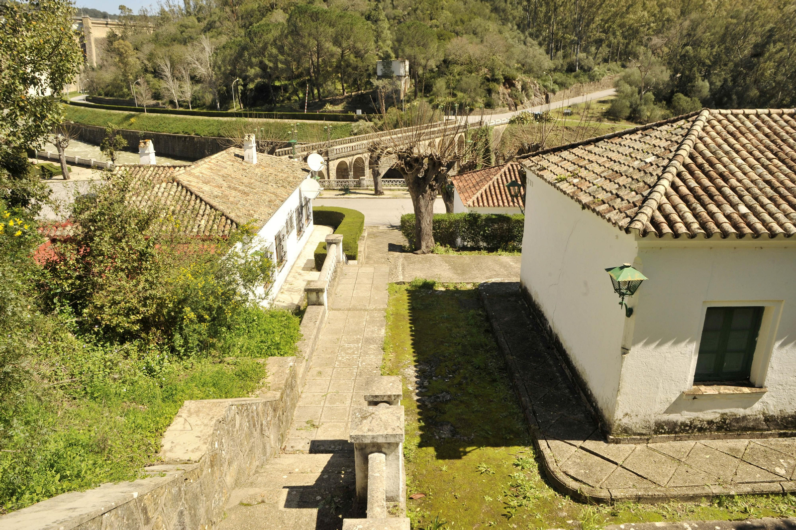 Un paseo por el poblado del pantano de Los Hurones