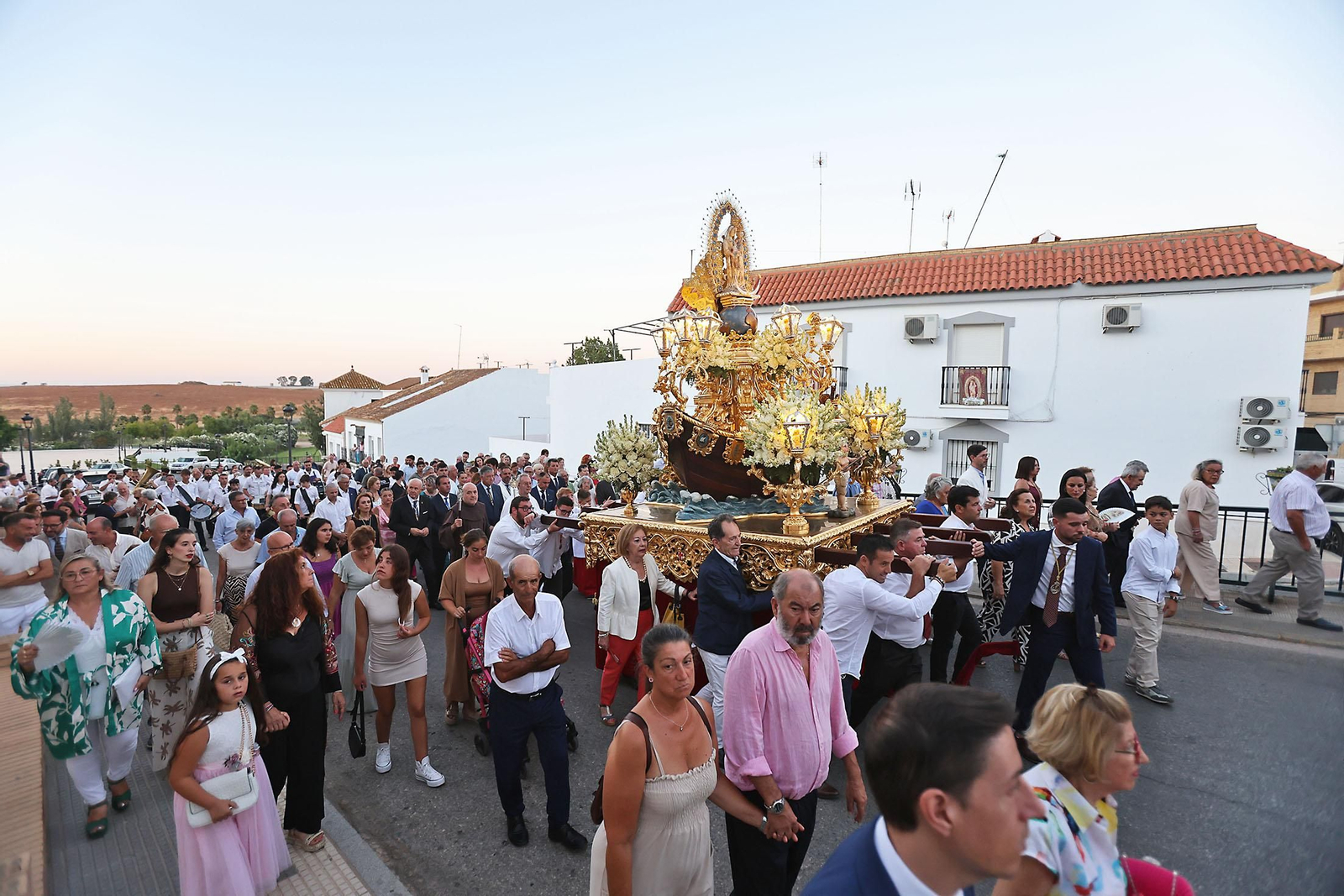 Imágenes de la procesión de Nuestra Señora de los Milagros en Palos de la Frontera Imágenes de la procesión de Nuestra Señora de los Milagros en Palos de la Frontera