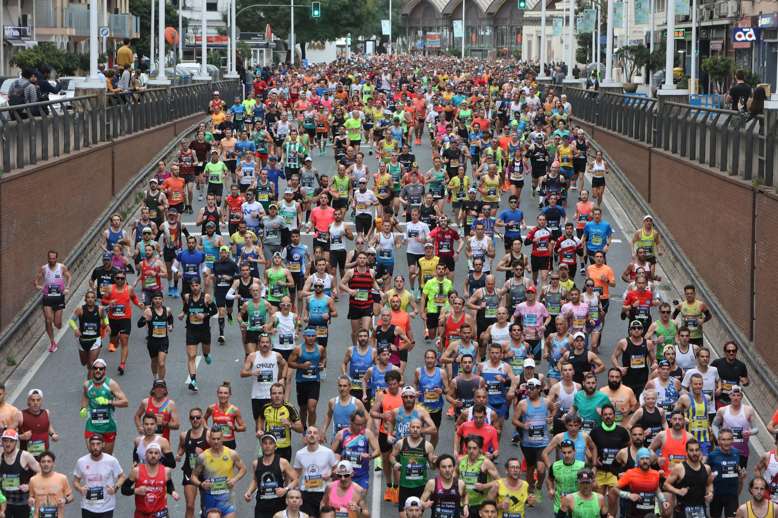 Búscate en la maratón de Sevilla 01