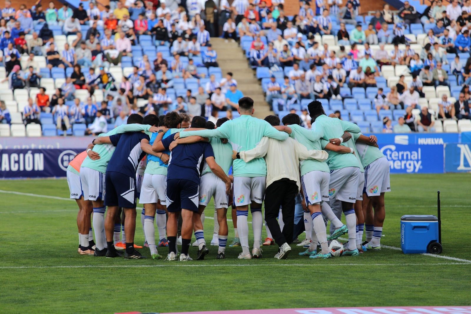 Los jugadores del Decano, antes del último partido ante la Gimnástica Segoviana.