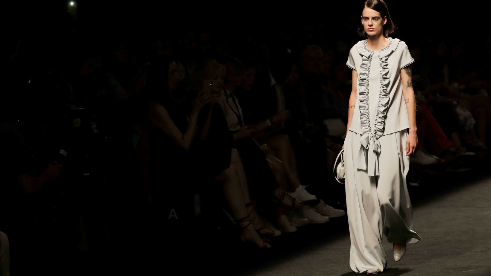 Momento del desfile de Devota&Lomba.