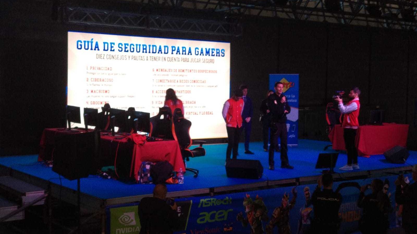 Presentación de la primera guía para 'gamers'