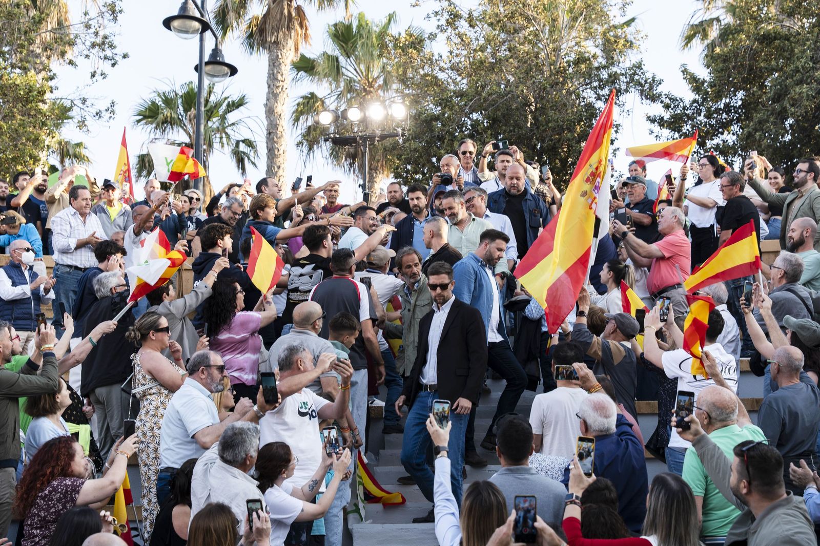 Las imágenes del mitin de Vox con Santiago Abascal y Manuel Gavira en ...