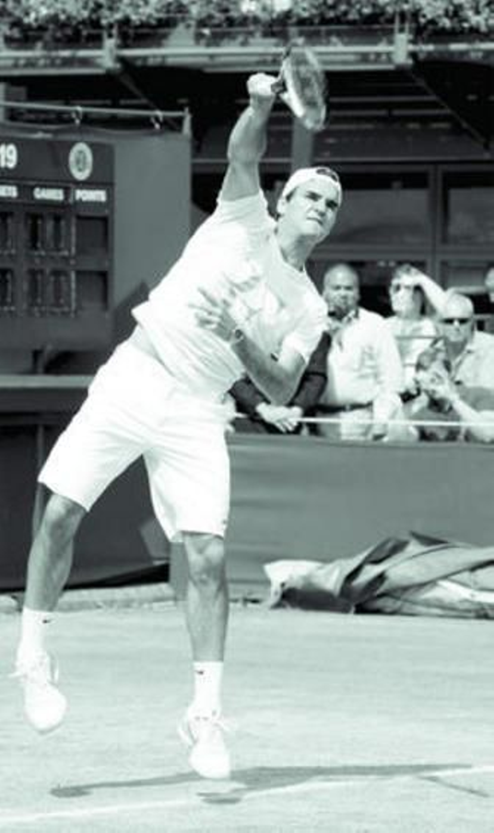 Federer, en el entrenamiento previo al choque ante Roddick.