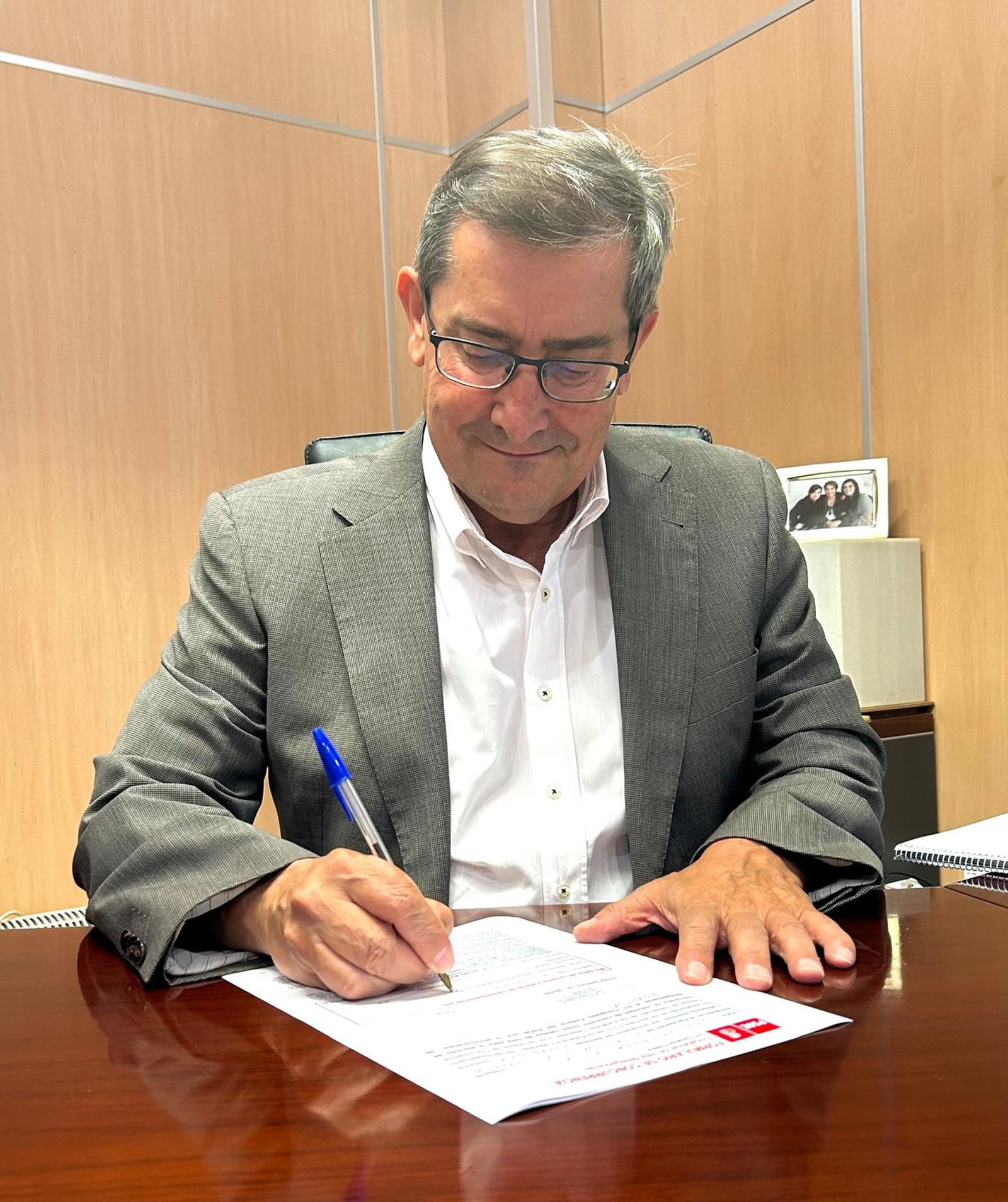 Pepe Entrena, secretario general del PSOE de Granada