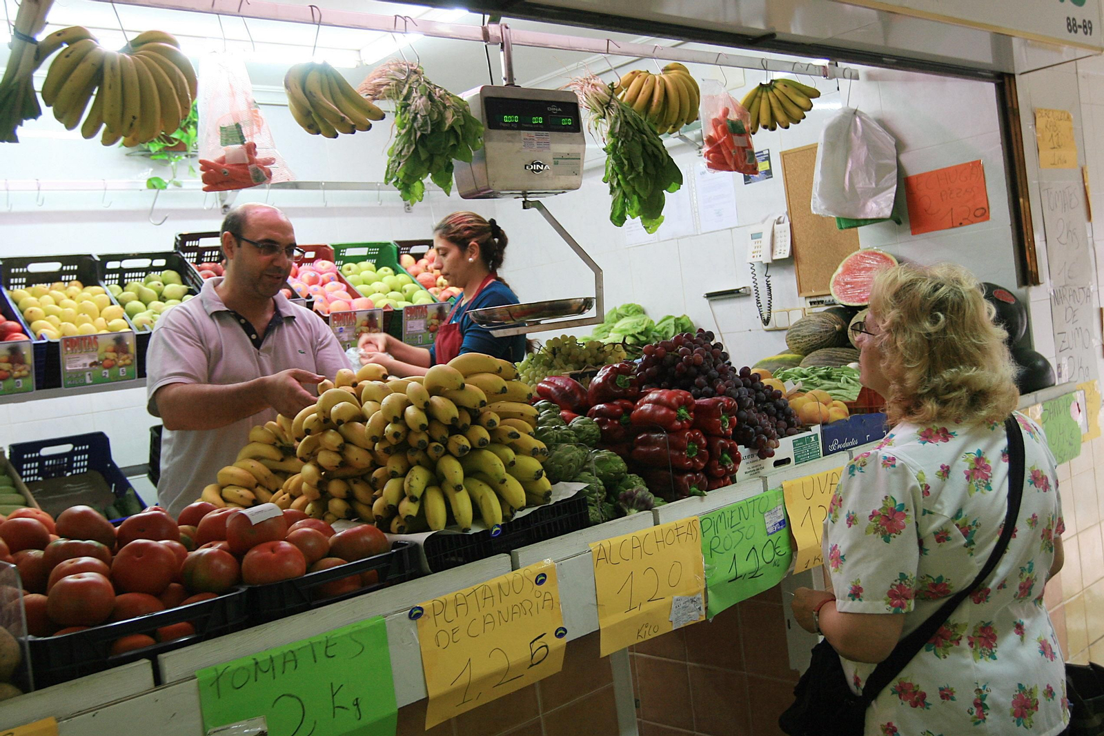 Un puesto del mercado del Marrubial antes del coronavirus.