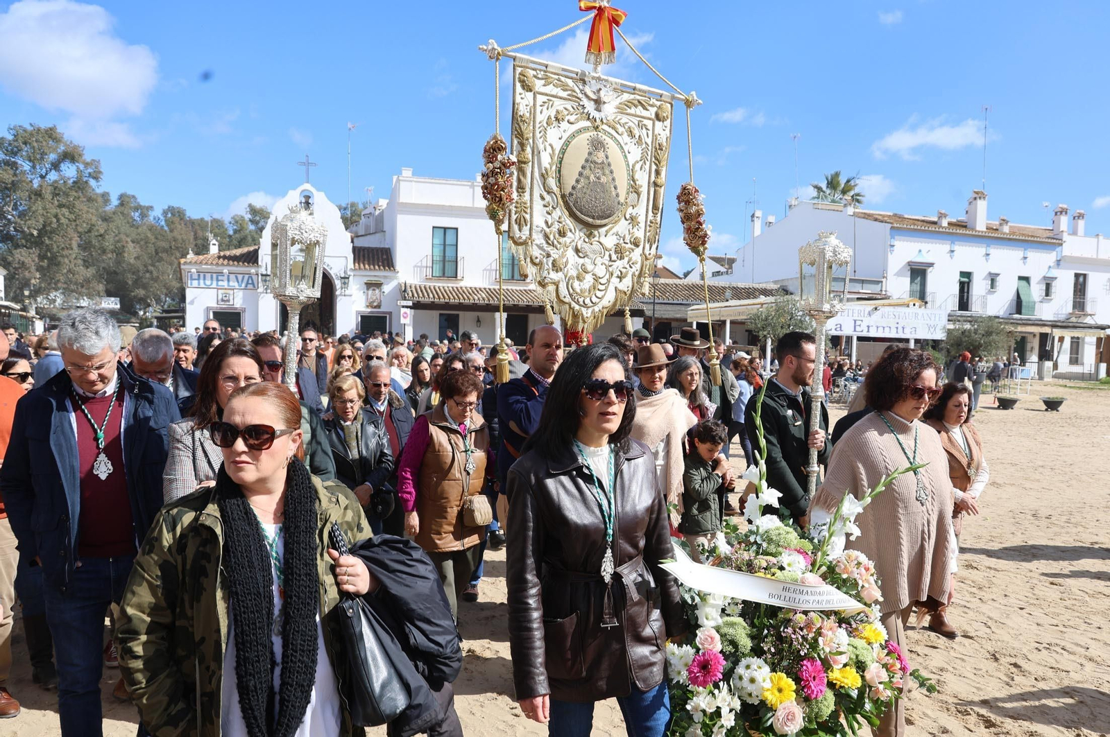 Imágenes de la peregrinación de la Hdad del Rocío de Bollullos par del Condado