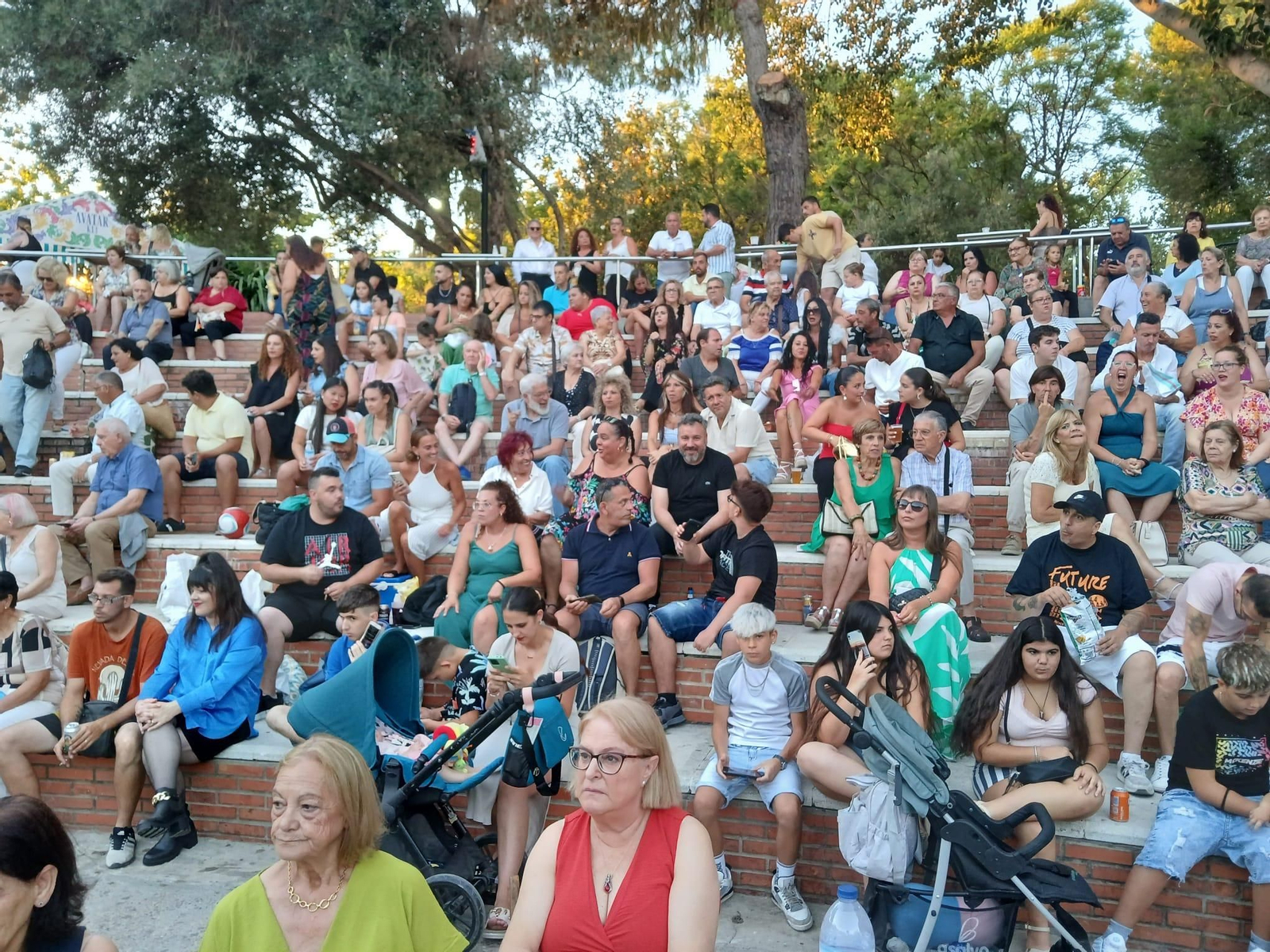 Búscate en las imágenes del sábado de Feria en San Fernando