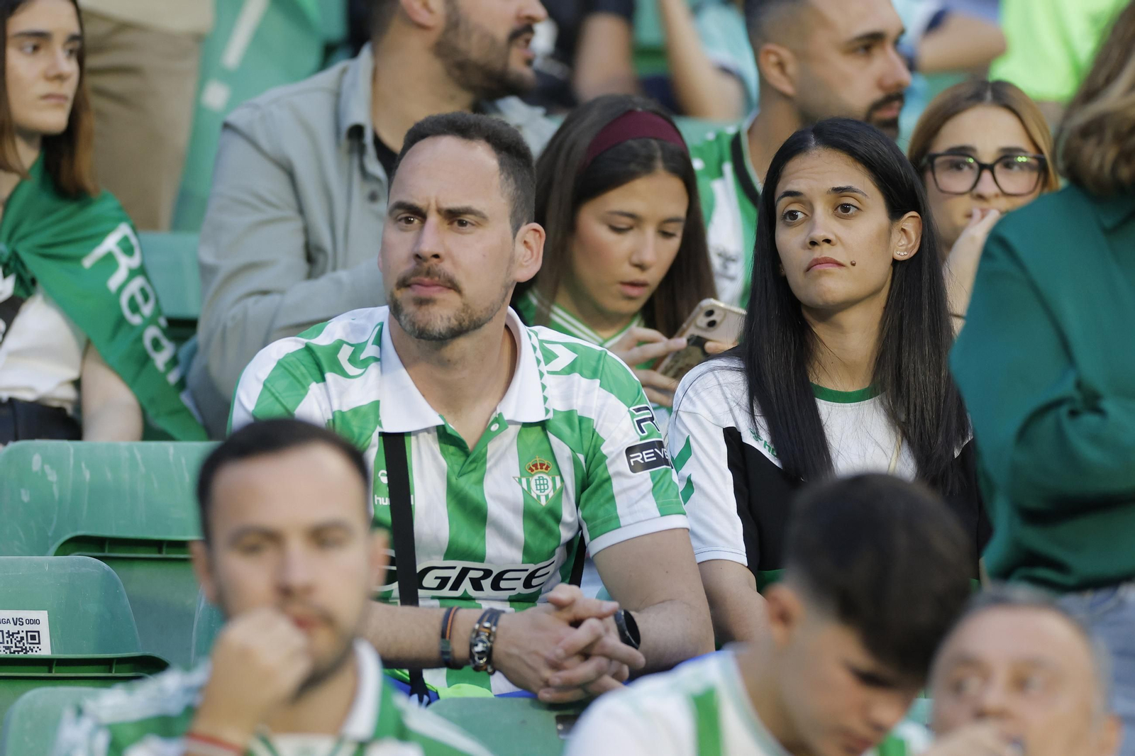 Búscate en las fotos del Betis - Jagiellonia