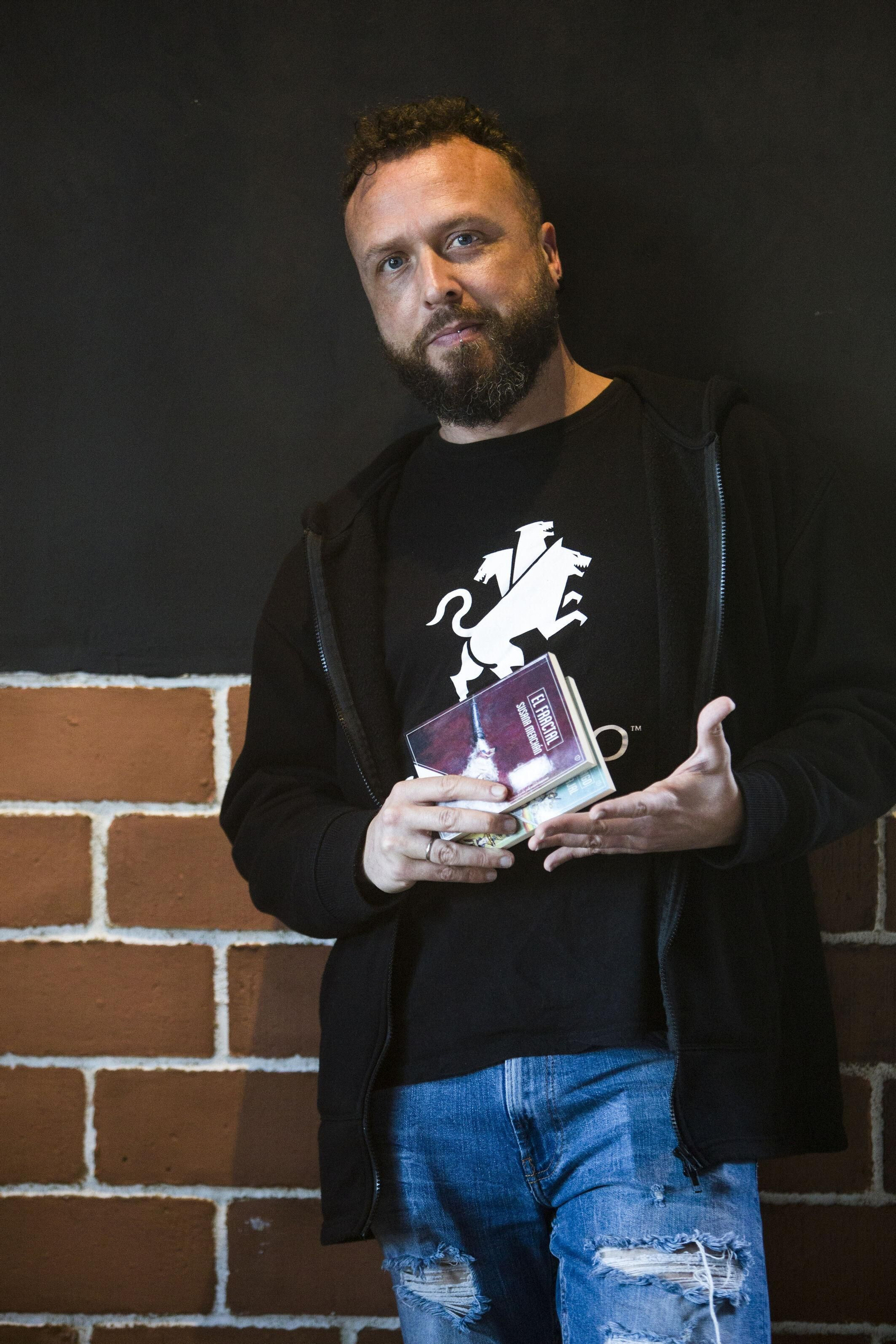 El editor de San Fernando Israel Alonso (Cerbero).