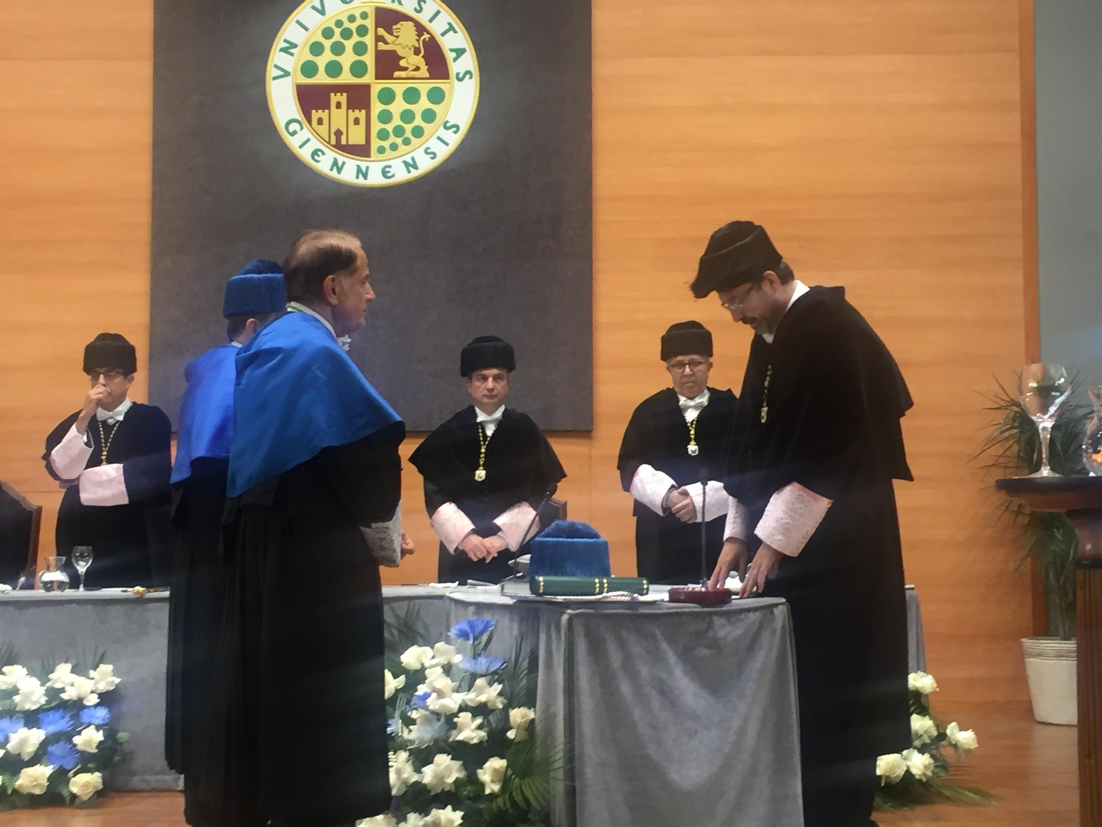 Antonio Pascual, investido doctor honoris causa por la Universidad de Jaén