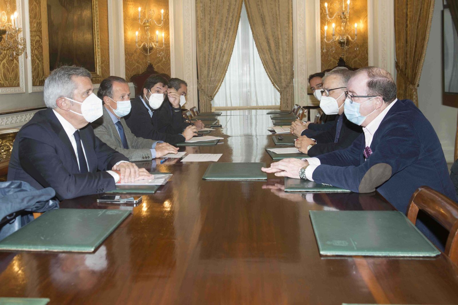 Reunión entre Diputación, Cámaras de Comercio e Incyde.