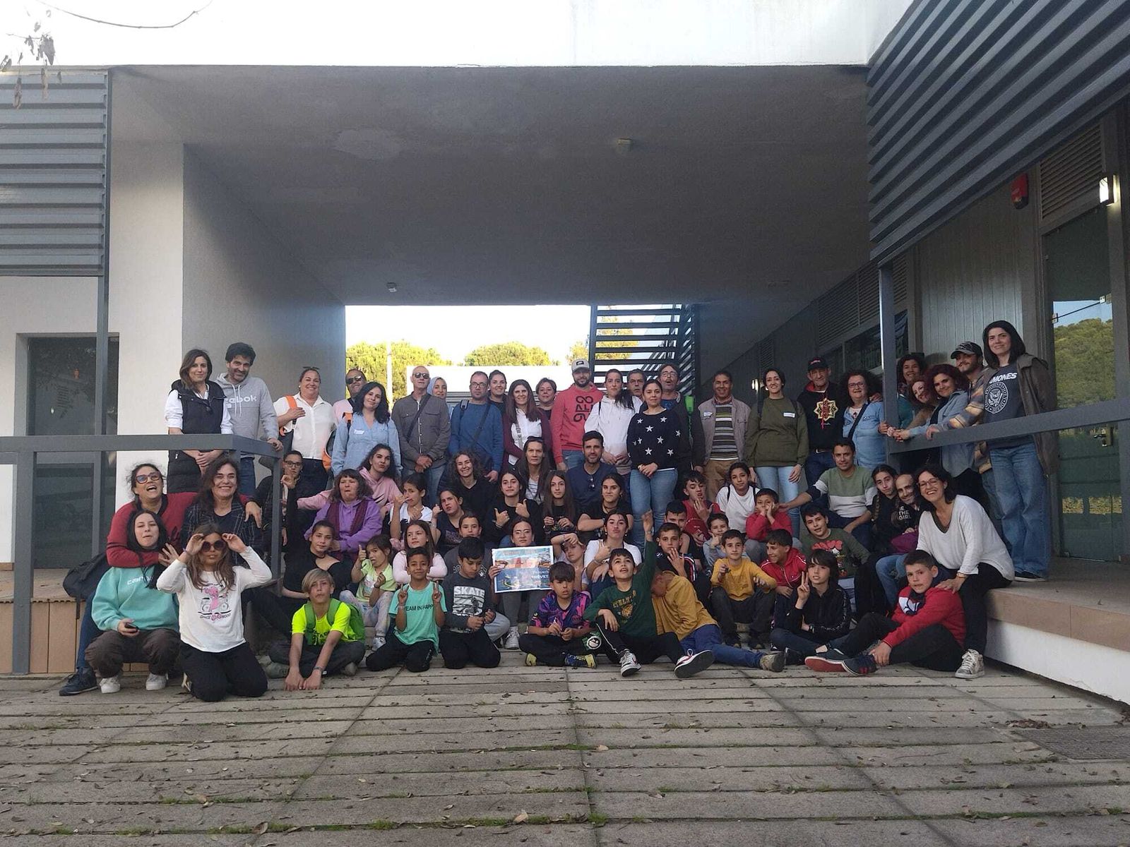 Foto de familia del encuentro familiar promovido por la Diputación de Huelva.