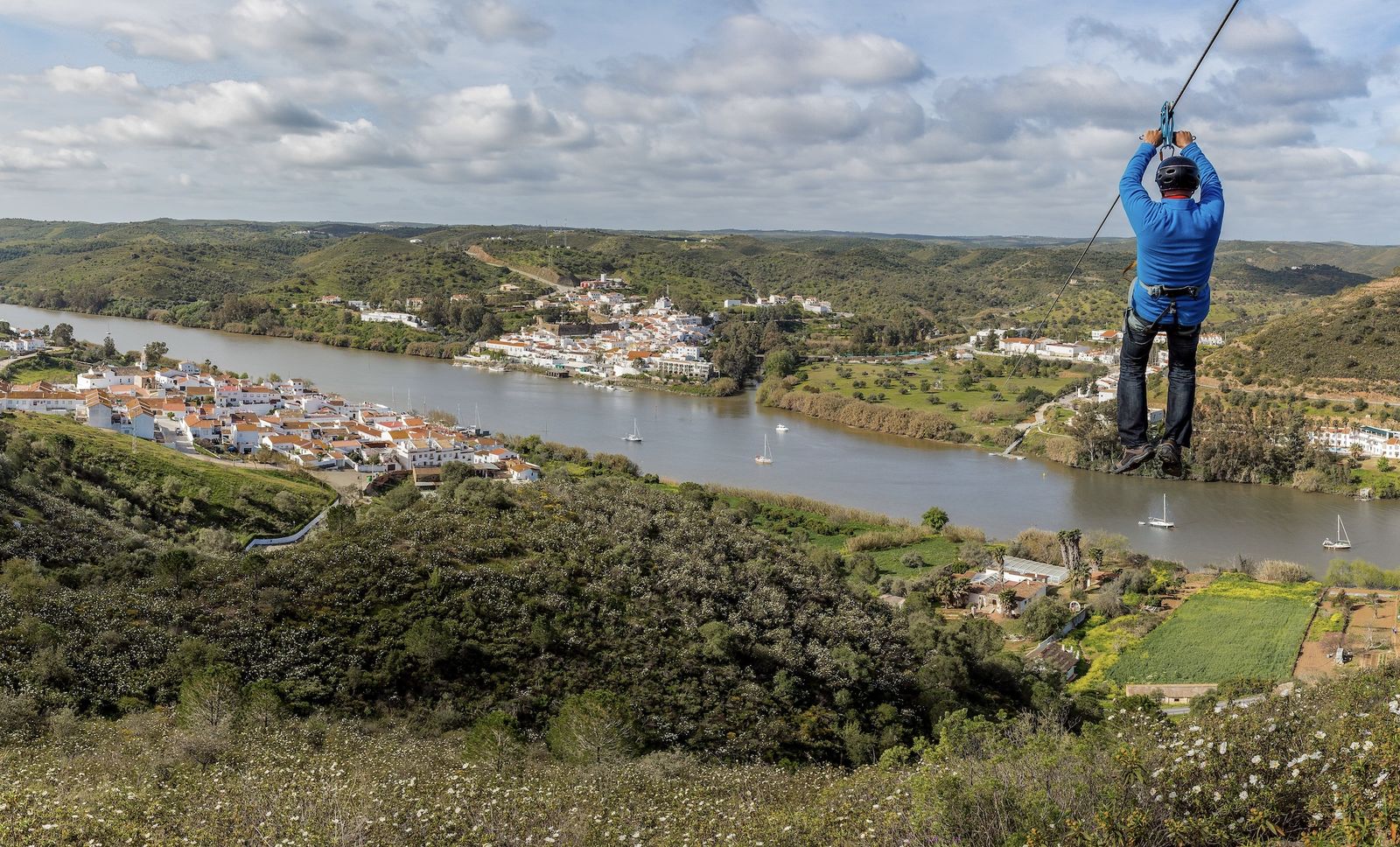 XII Festival de Senderismo de Alcoutim y Sanlúcar de Guadiana, Caminheiros: Experiencias en la Frontera,
