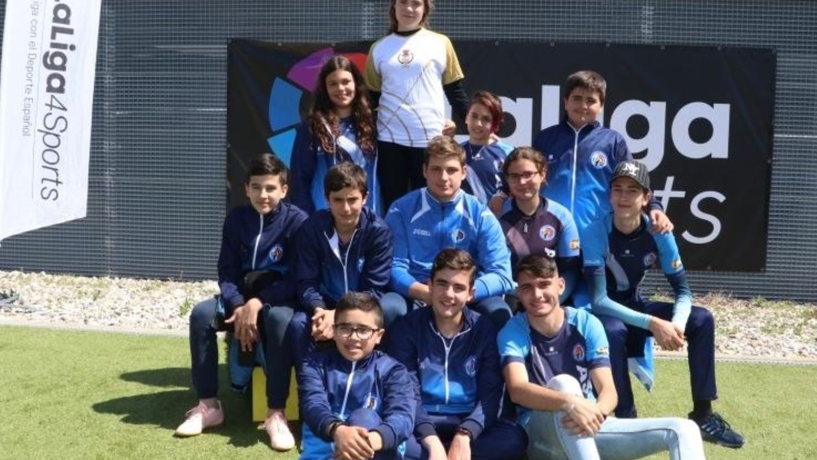 Los doce arqueros que representaron a Huelva en la primera jornada de la Liga Nacional.