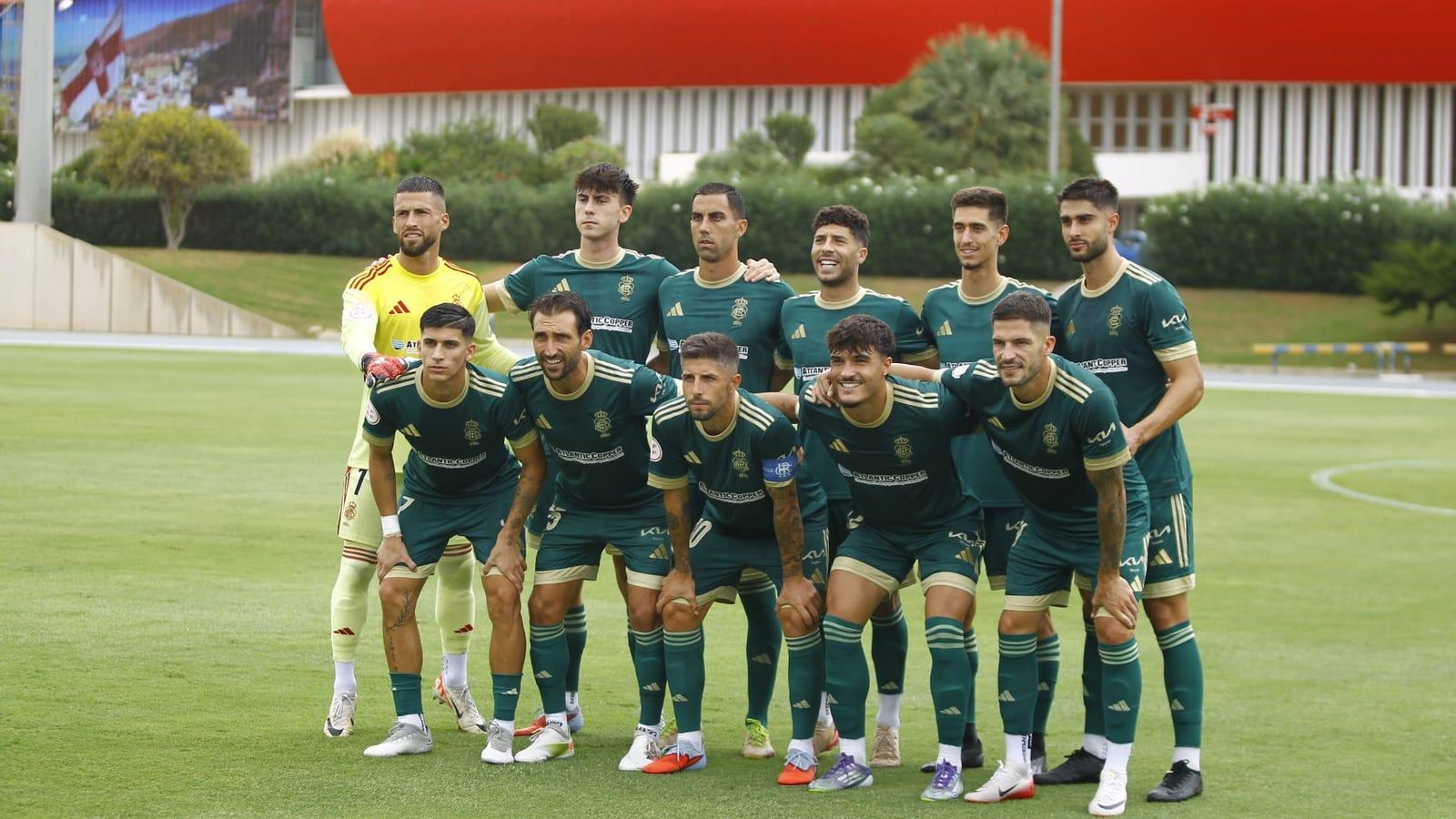 Once del conjunto onubense en su visita a tierras almerienses en el Anexo del Estadio de los Juegos Mediterráneos.