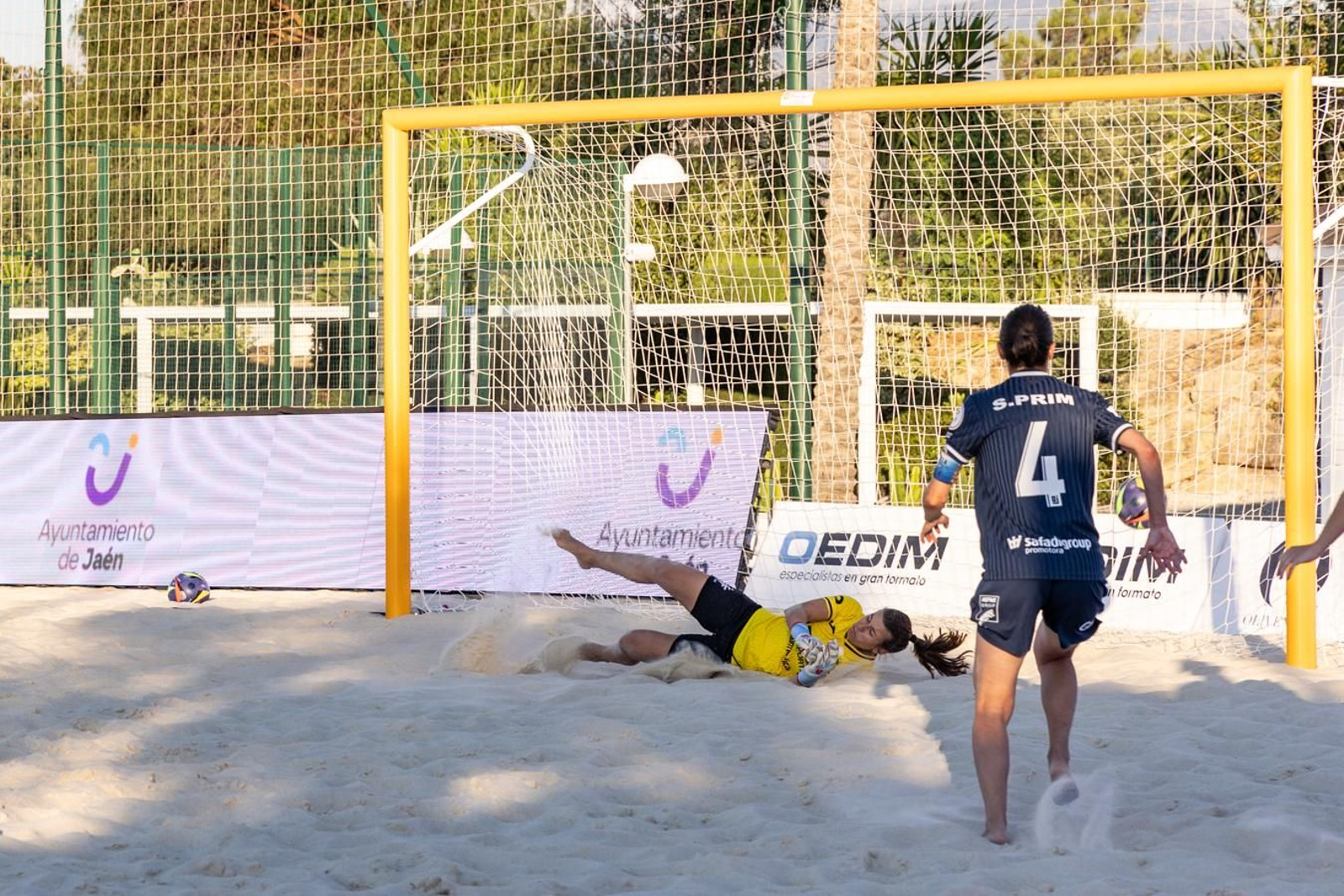 Jaén vibra con la Copa Federación de fútbol playa, en imágenes