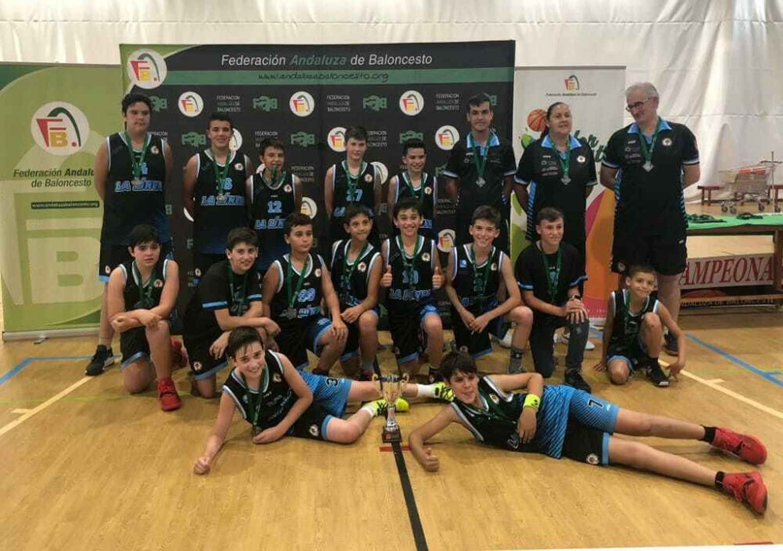 El equipo mini masculino de la ULB.