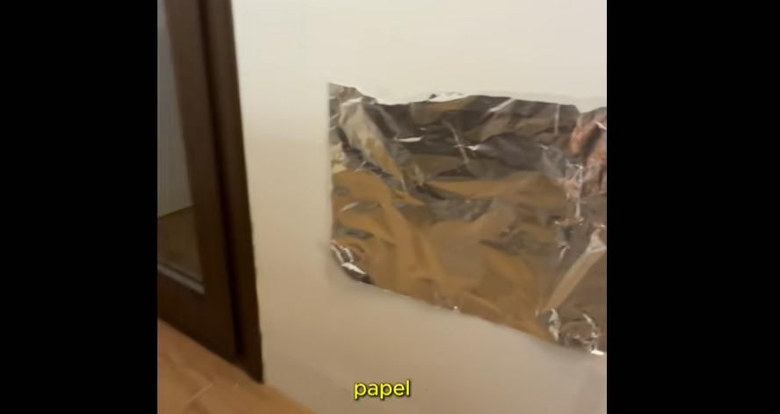 Así se comprueban las manchas de humedad en casa