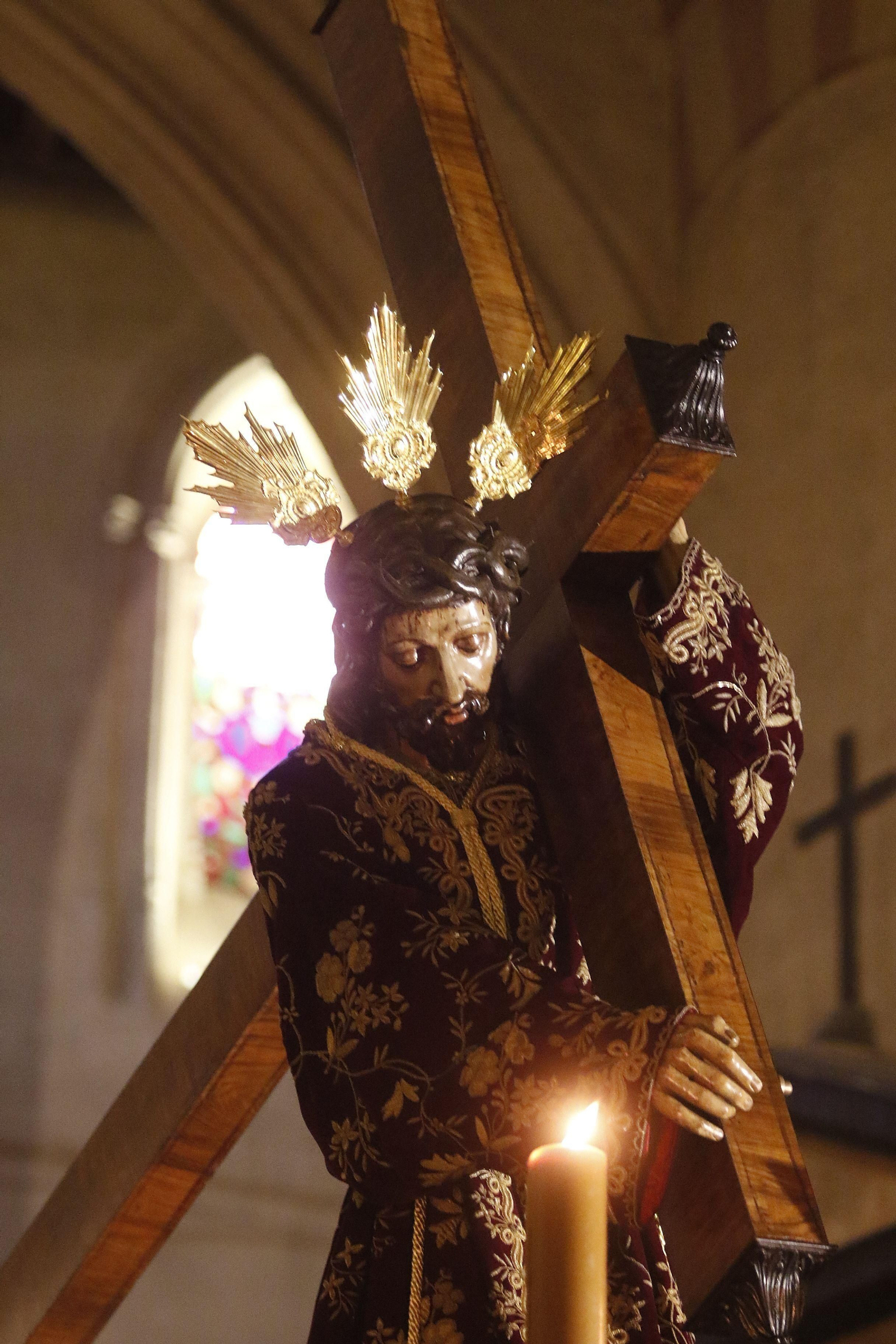 El Vía Crucis de las Cofradías de Córdoba, en imágenes