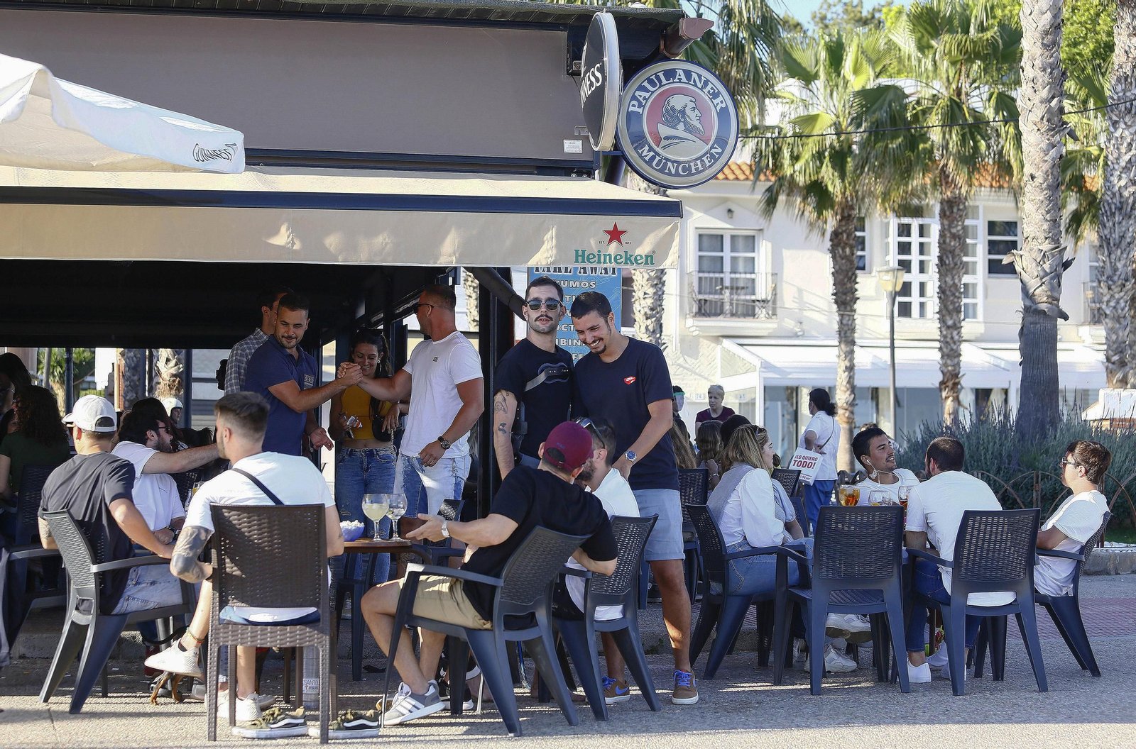 Pedregalejo por la tarde, en el primer día de la fase 1 de la desescalada en Málaga