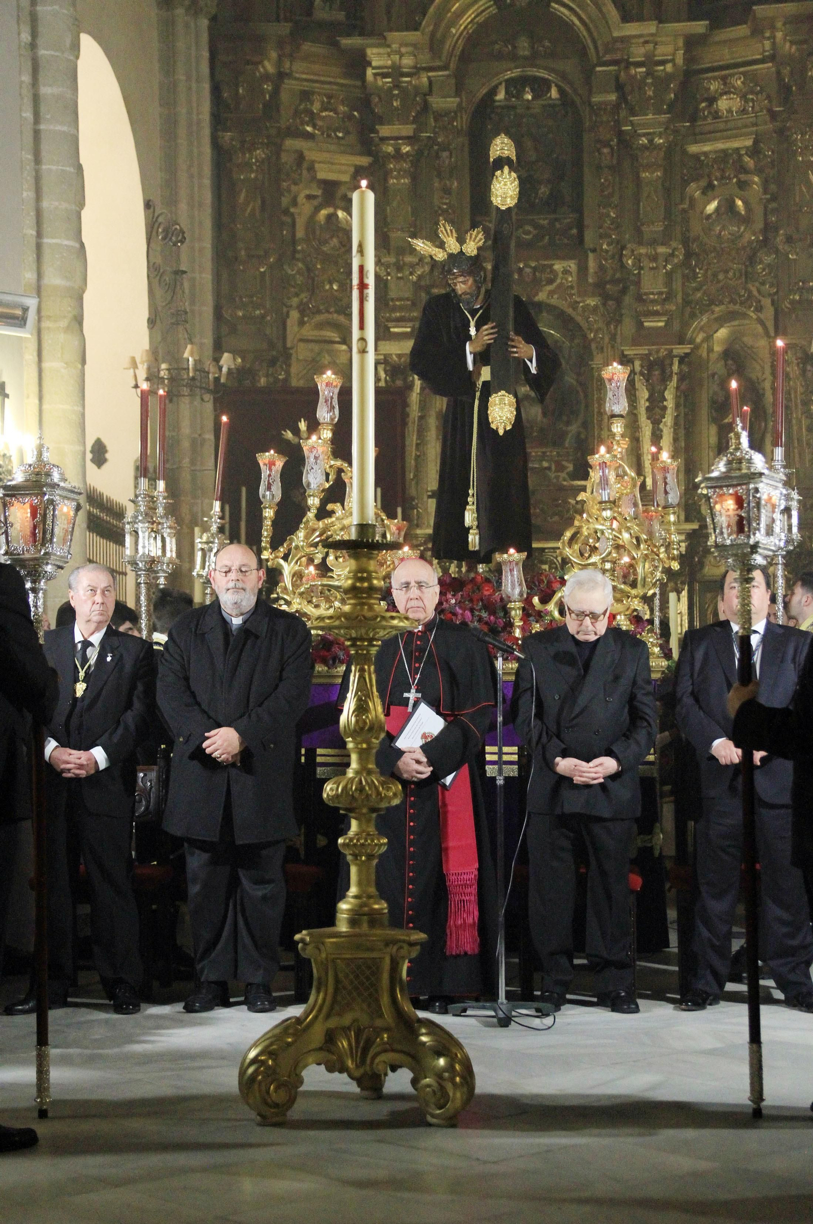 Imágenes del Vía Crucis Oficial de la Semana Santa presidido por el Señor de Pasión