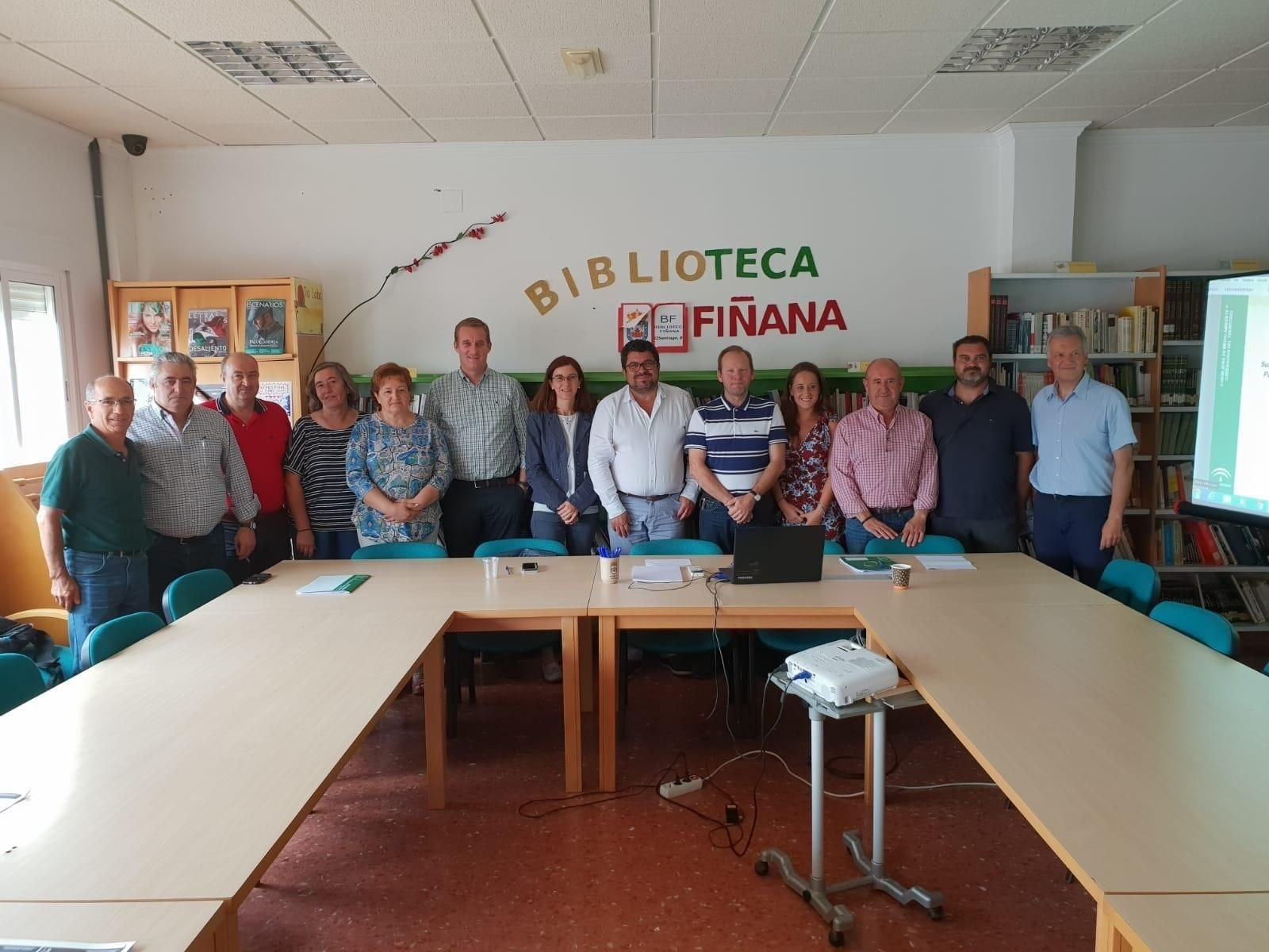 Momento de la reunión ayer en el municipio de Fiñana.