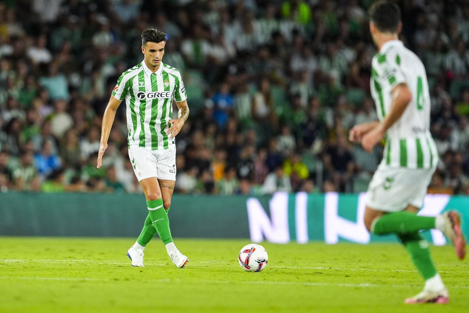 Ismael Sierra durante el partido ante el Al-Ittihad de pretemporada.