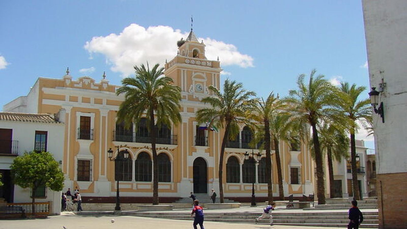 Ayuntamiento de Rociana del Condado.