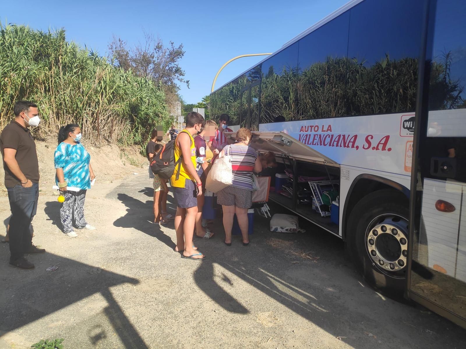 Denuncian el "poco criterio" de los horarios de verano de los autobuses en las pedanías