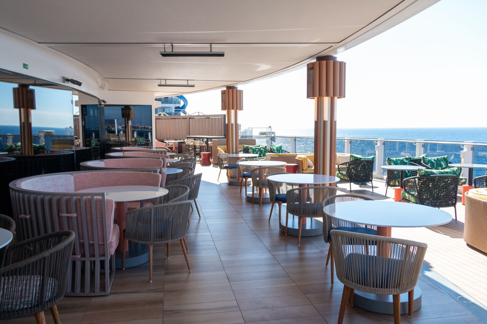 Así es el impresionante crucero que ha llegado a la costa de Granada y que inaugurará próximamente Luis Fonsi