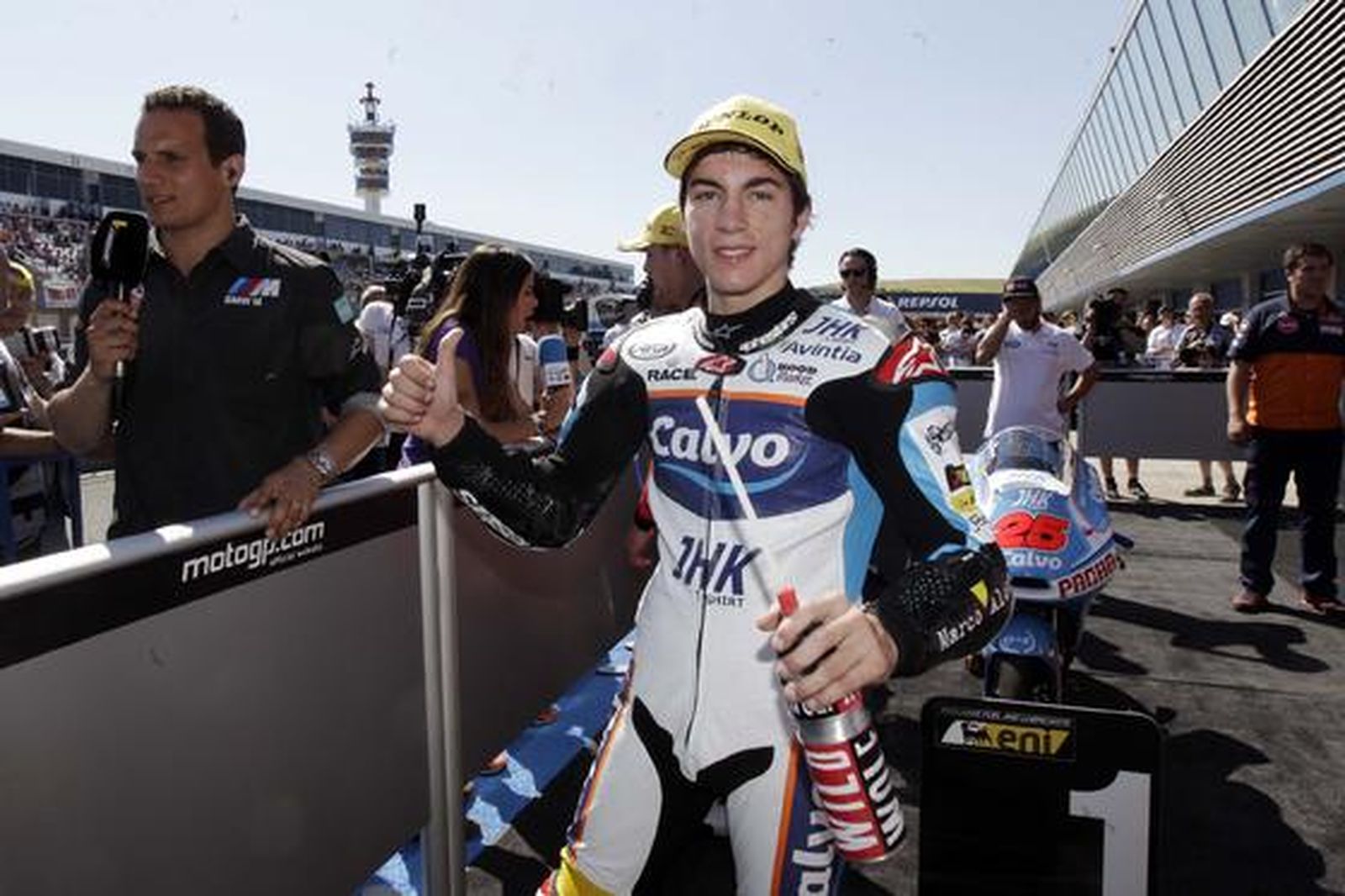 Viñales celebra su primera victoria en el Gran Premio de España.

Foto: Manuel Aranda