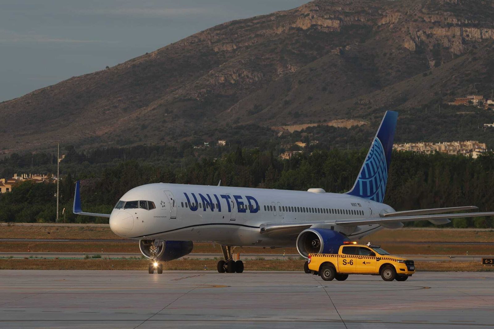 La llegada del primer vuelo de United Airlines a Málaga desde Nueva York.