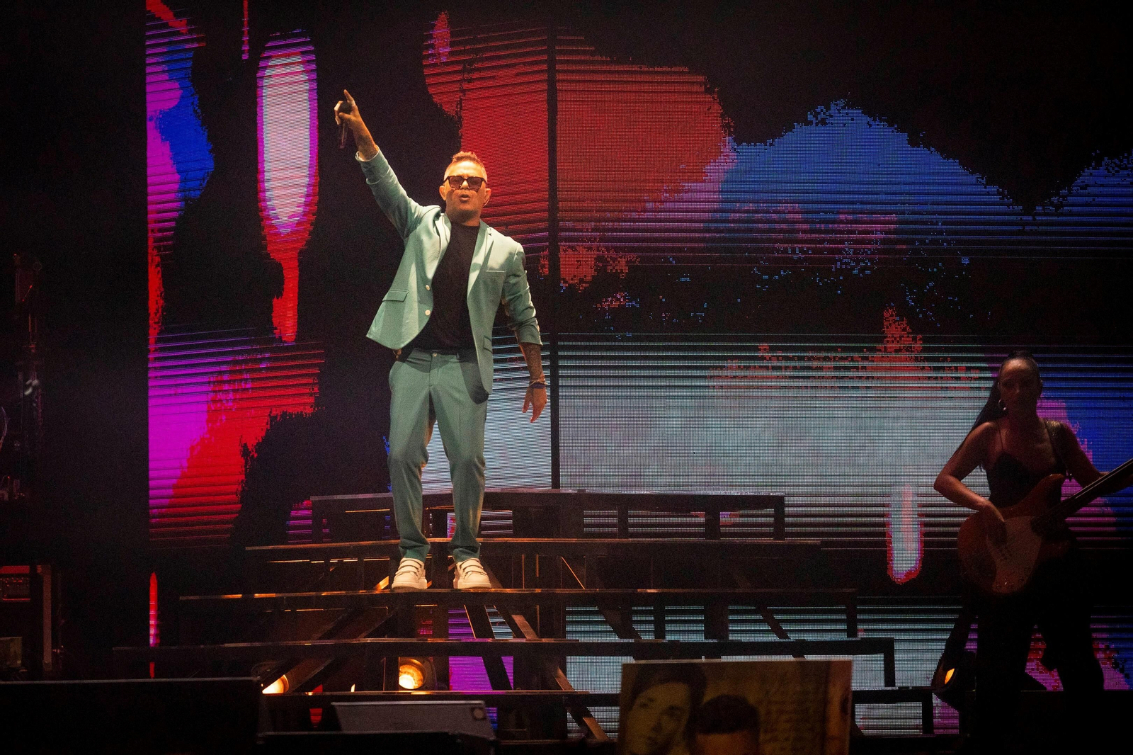 Alejandro Sanz, durante su concierto en Chiclana.