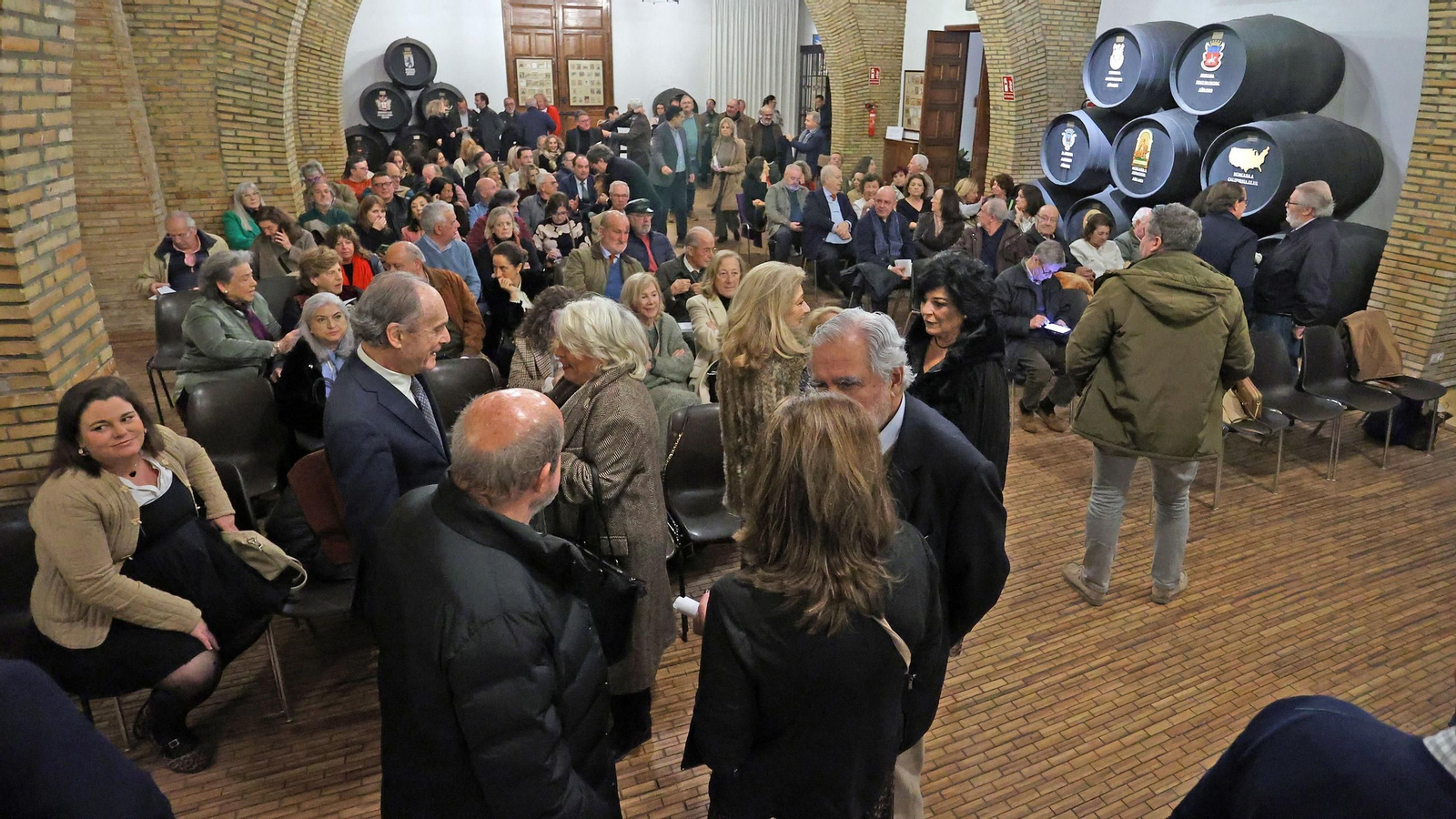 Las fotos de la presentación de 'Sorbos de sacristía', la obra póstuma de Juan Pedro Simó