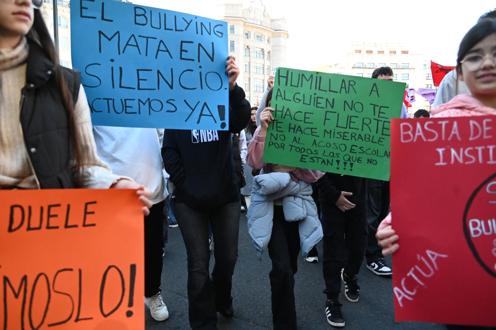 Las manifestaciones estudiantiles alzan su voz contra el 'bullying' a lo largo y ancho de España