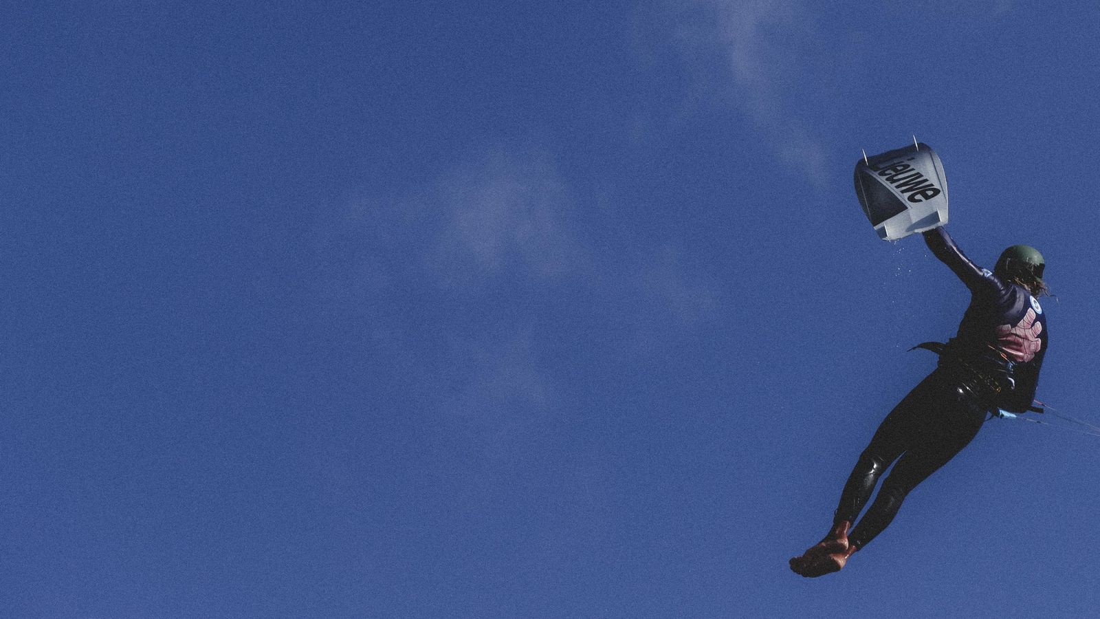 Lorenzo Casati, en el aire.