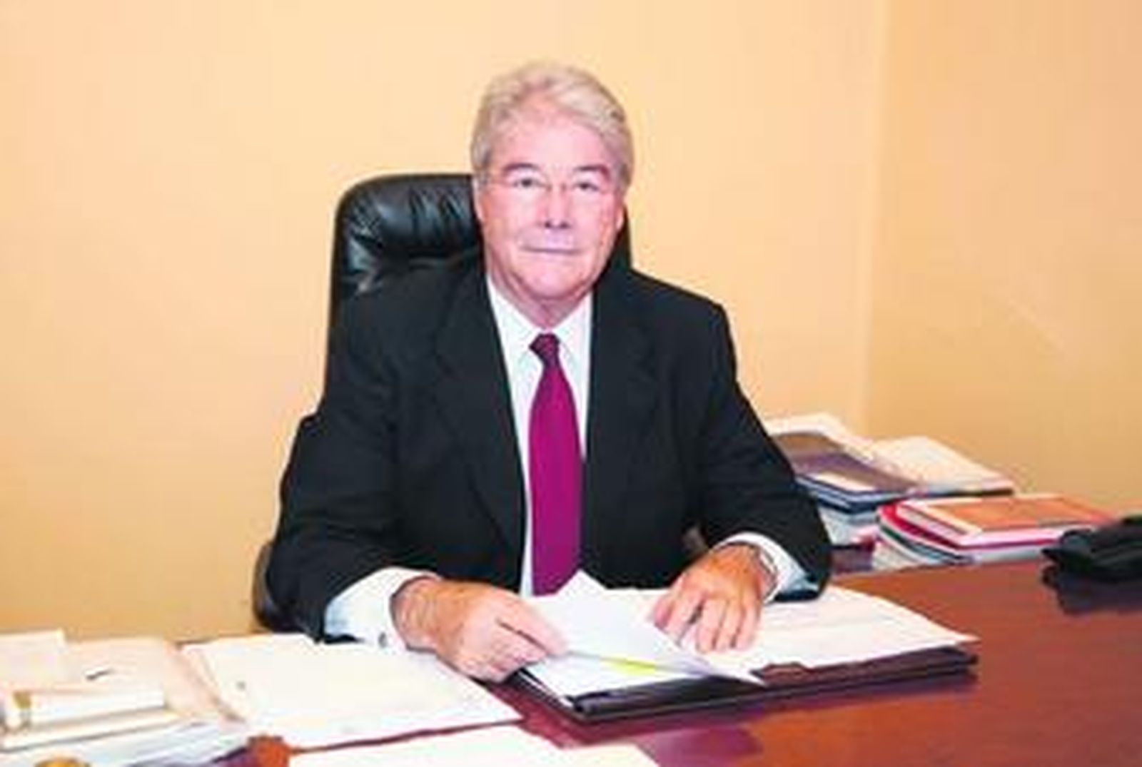 Luis Carreto, presidente de CECO, en su despacho.