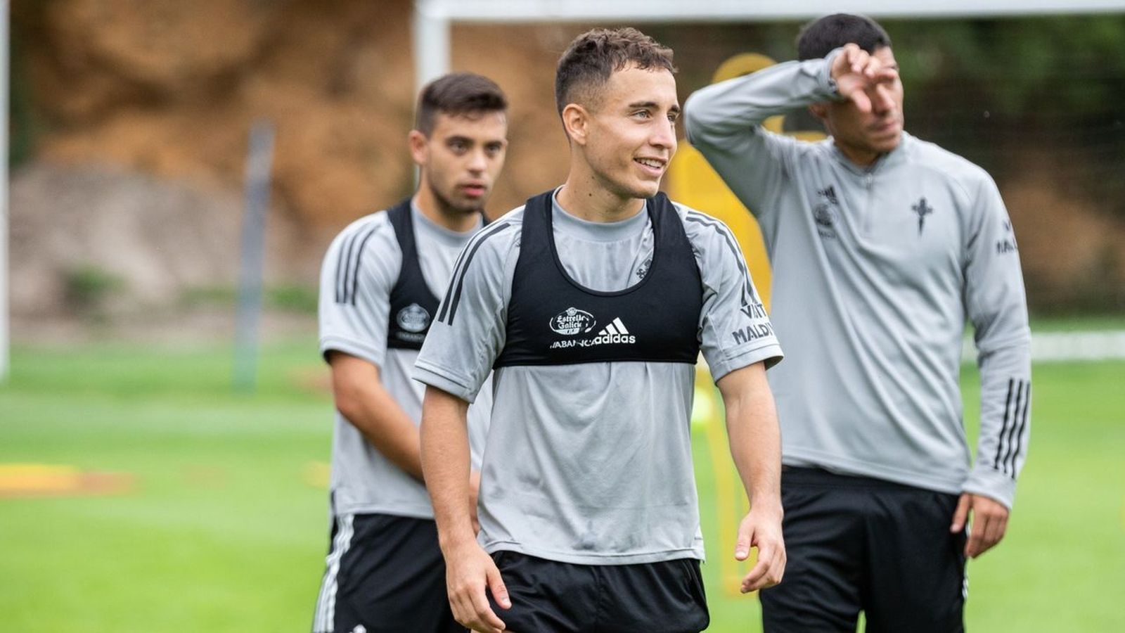 El turco Emre Mor mejora de sus dolencias físicas.