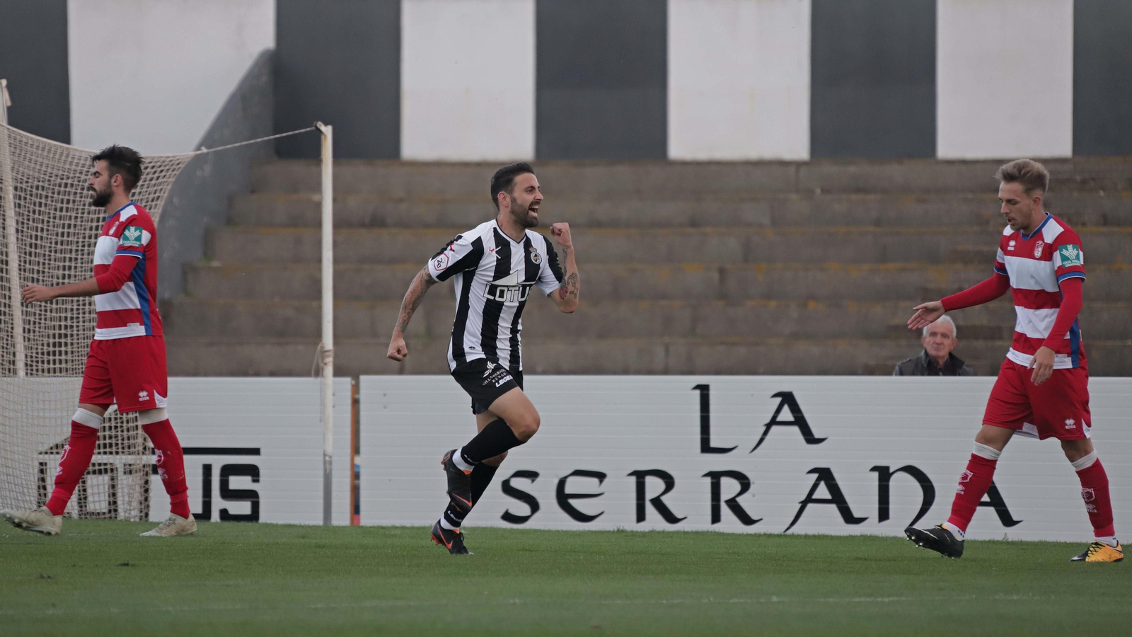 Balona - Recreativo Granada en imágenes