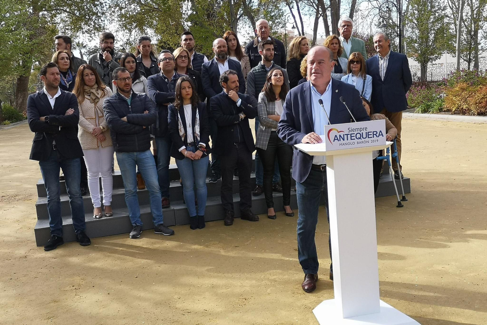 Manuel Barón presenta la candidatura con la que concurrirá a las elecciones municipales.
