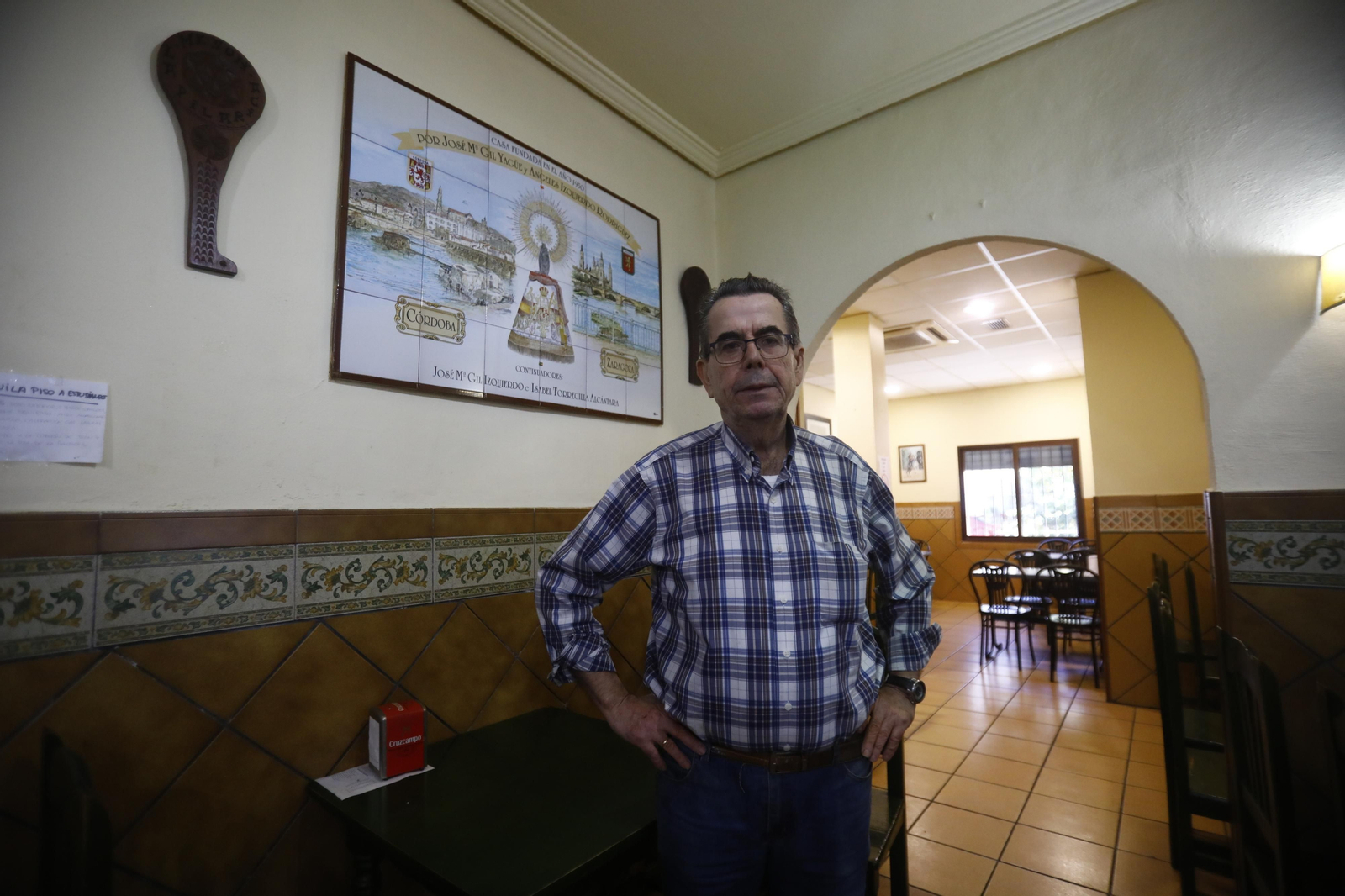 Pepe Gil posa en el interior de La Pilarica.