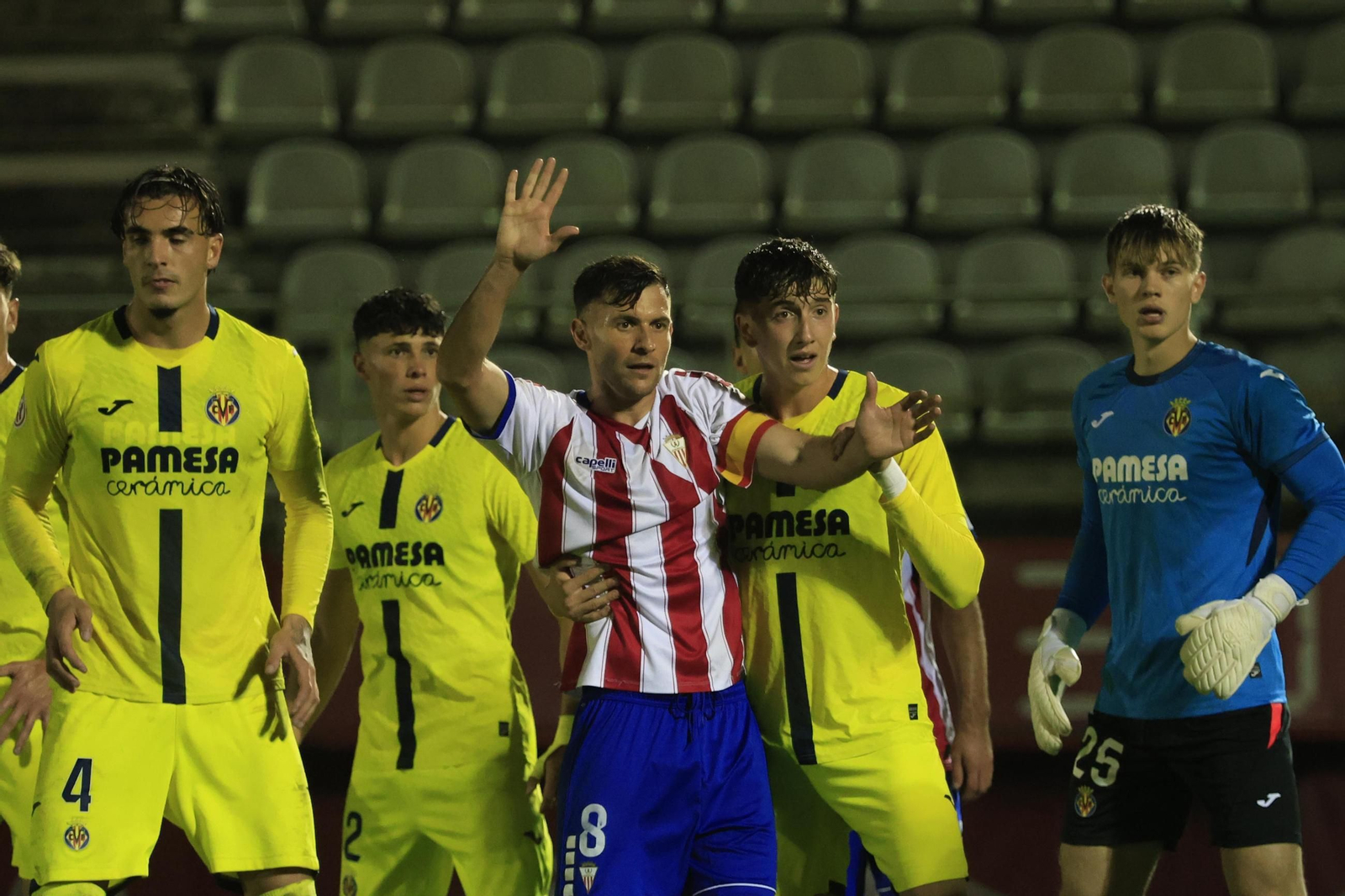 Las mejores fotos del Algeciras - Villarreal B de Primera Federación