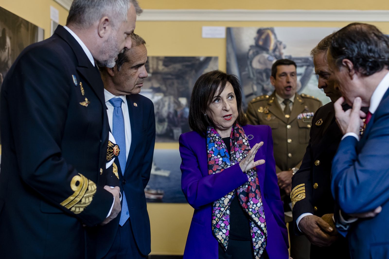 Las imágenes de la visita de la ministra de defensa Margarita Robles a Chiclana con motivo del 212 aniversario de la  Batalla de la Barrosa.