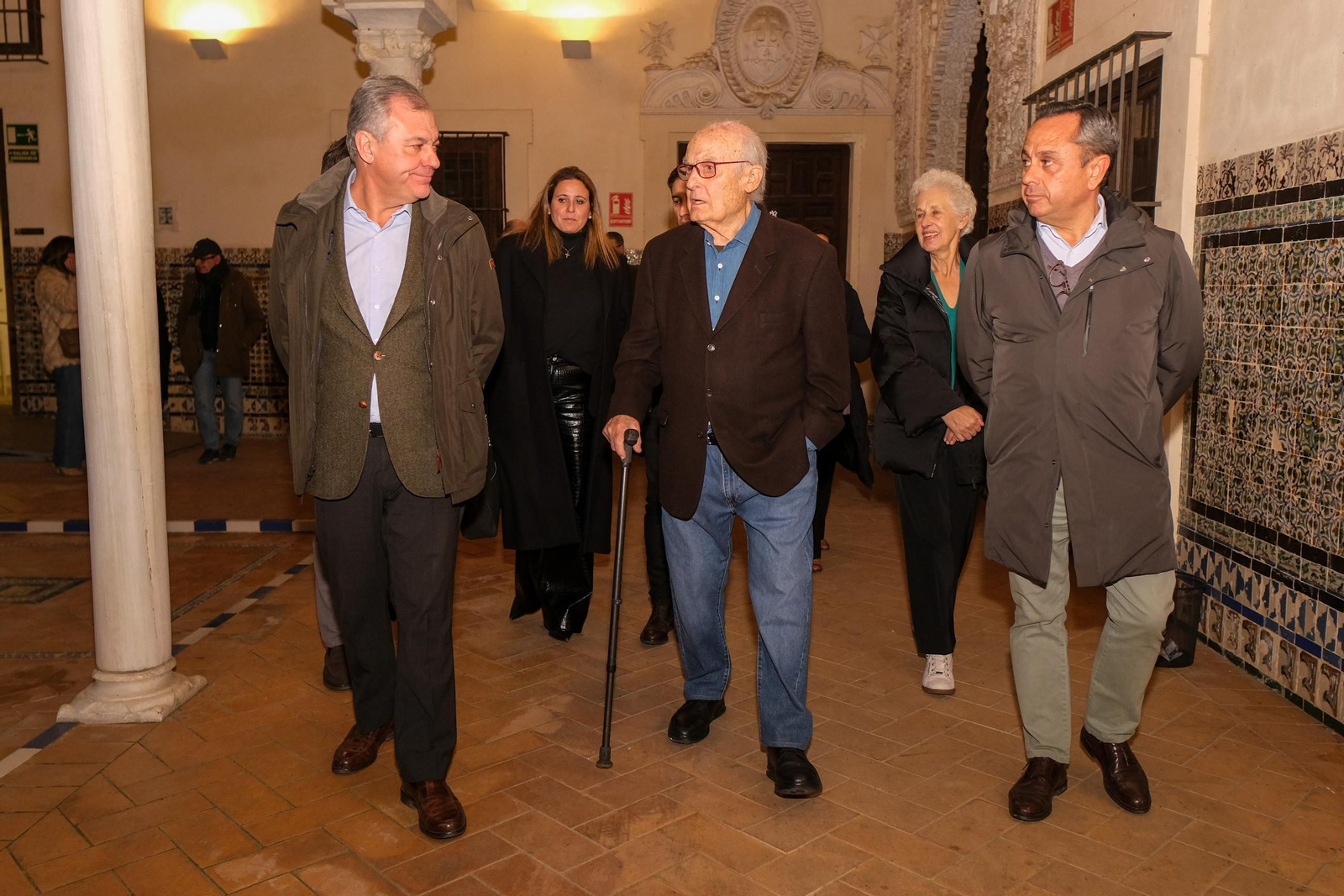 Imágenes de la inauguración de una exposición de Luis Gordillo en el Espacio Santa Clara