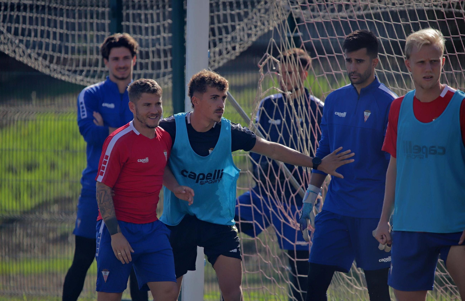 Fotos del entrenamiento del Algeciras CF previo al próximo partido de liga contra Antequera CF