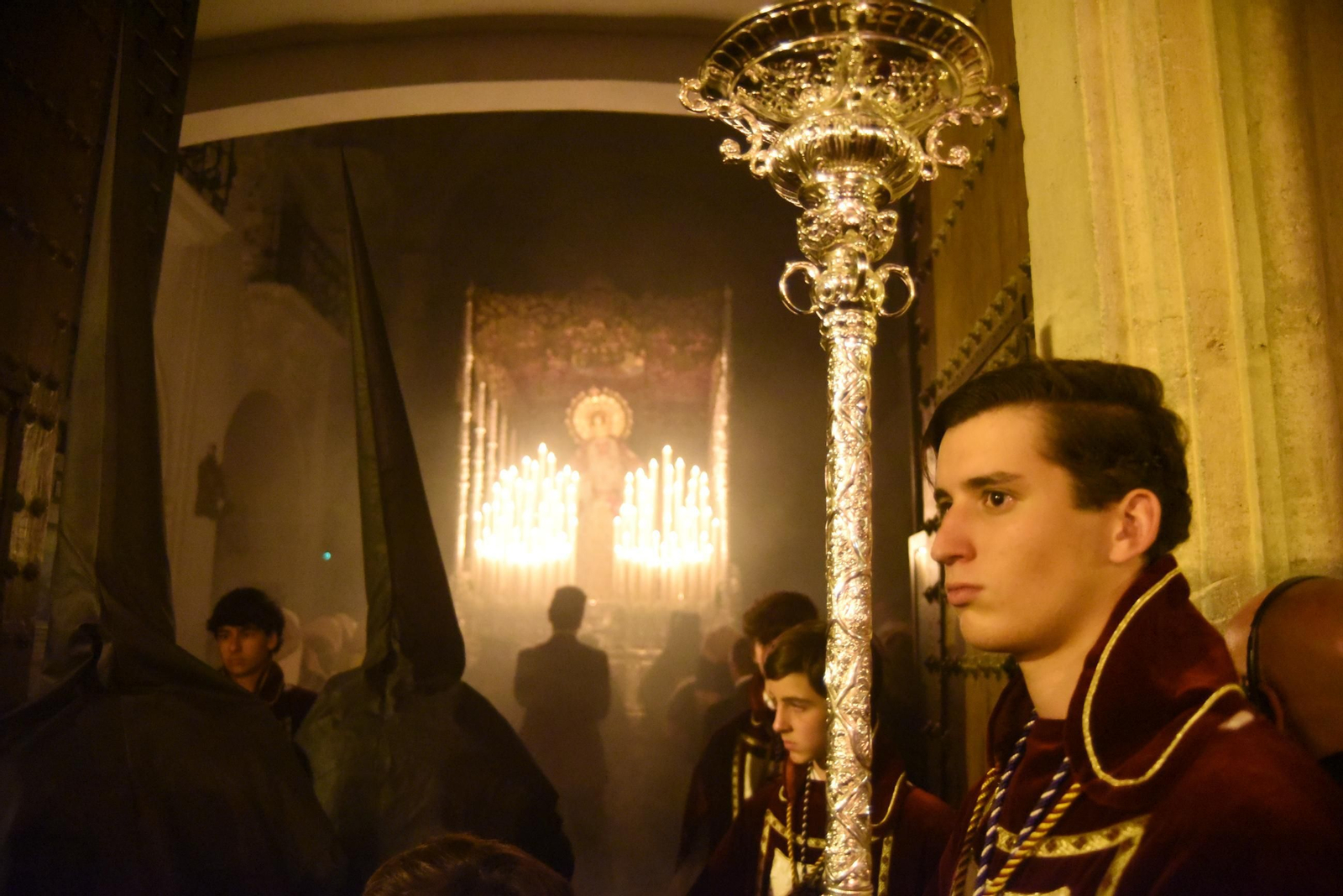 La procesión de la Buena Muerte en la Madrugada de Córdoba, en imágenes