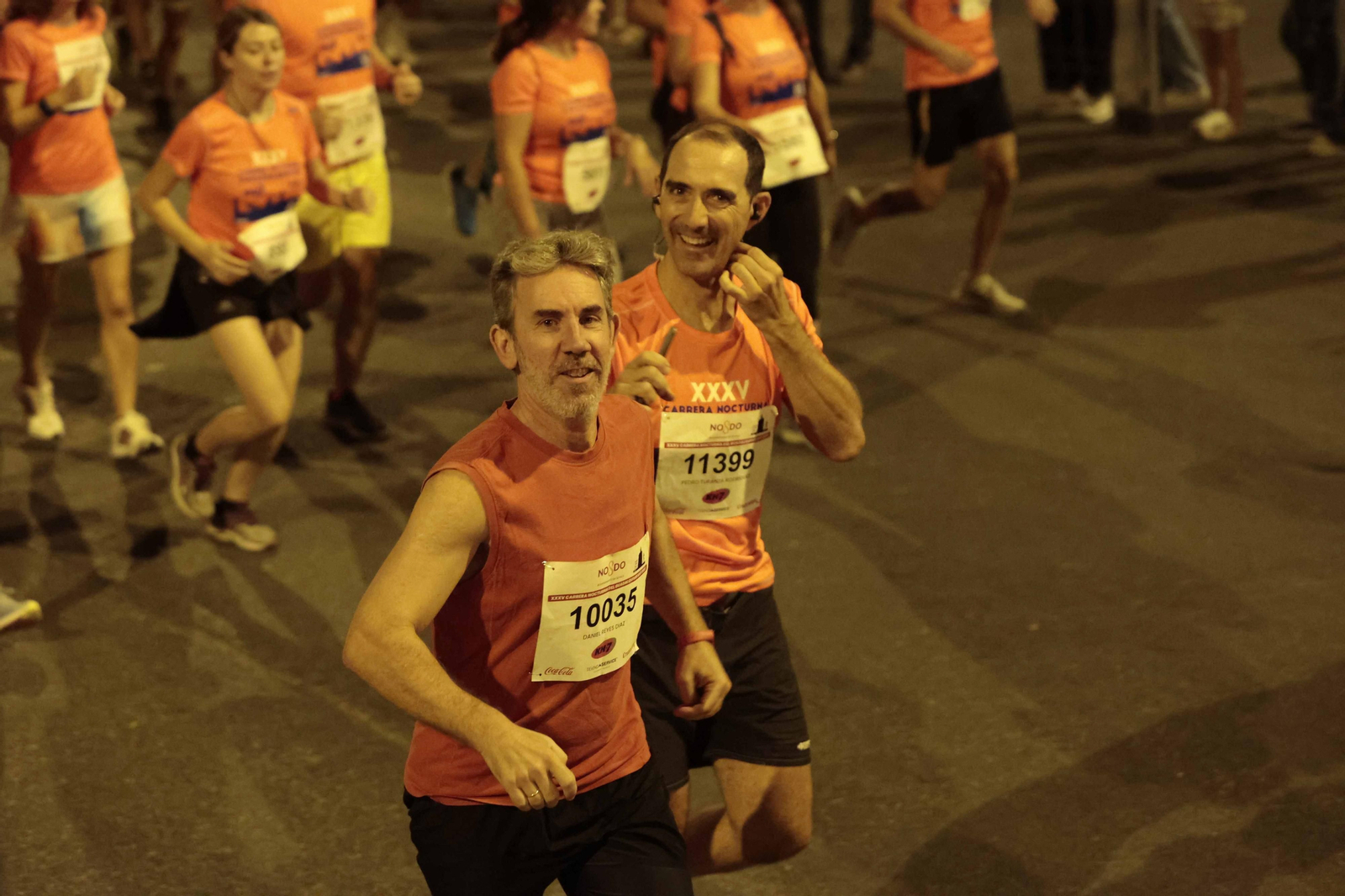 Búscate en las fotos de la Carrera Nocturna (II)