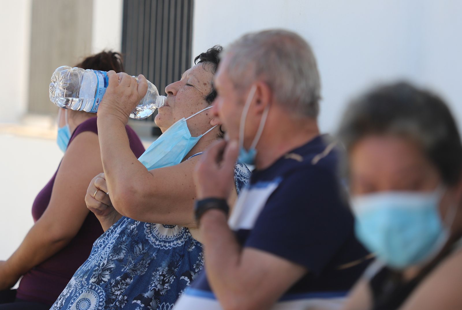 Las imágenes mas destacadas de los vecinos de la Zarza-Perrunal realojados por el incendio de Almonaster la Real