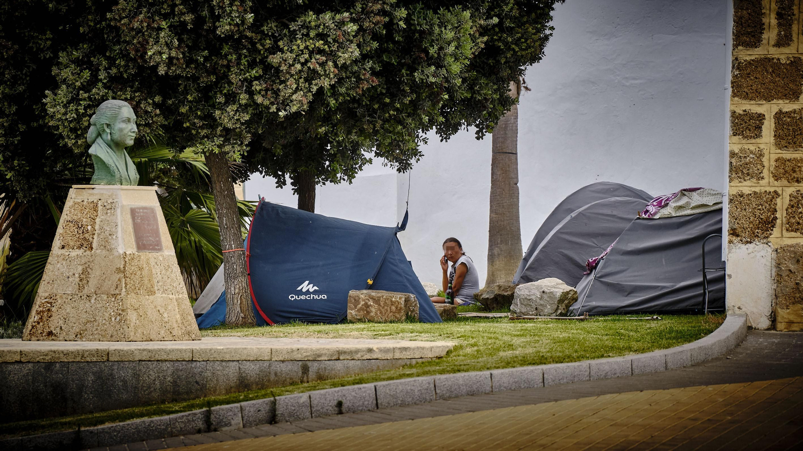 Acampada en la trasera de la peña La Perla.